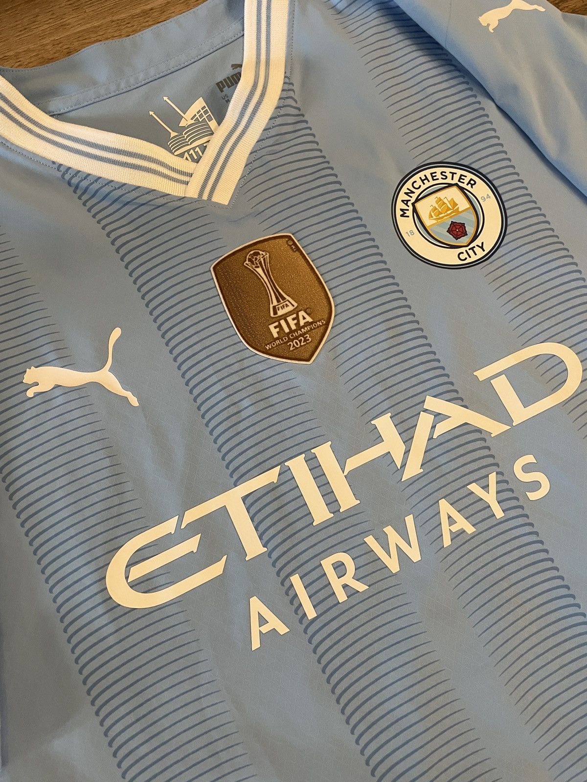 Puma MANCHESTER CITY 2023-2024 Haaland Home Jersey Size US M / EU 48-50 / 2 - 9 Thumbnail