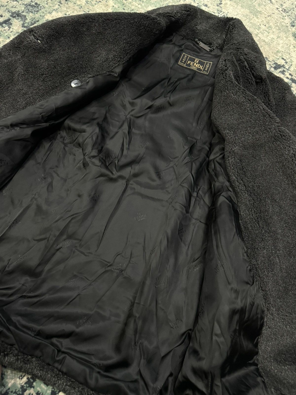 Fendi VINTAGE FENDI ROMA ITALY SHEARLING DOUBLE BREASTED JACKET Size US M / EU 48-50 / 2 - 4 Thumbnail