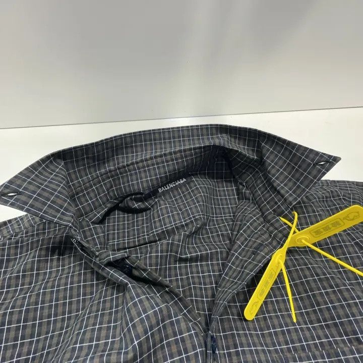 Balenciaga Balenciaga Balenciaga Plaid ButtonUp Shirt for Men -2507 Size US S / EU 44-46 / 1 - 6 Thumbnail