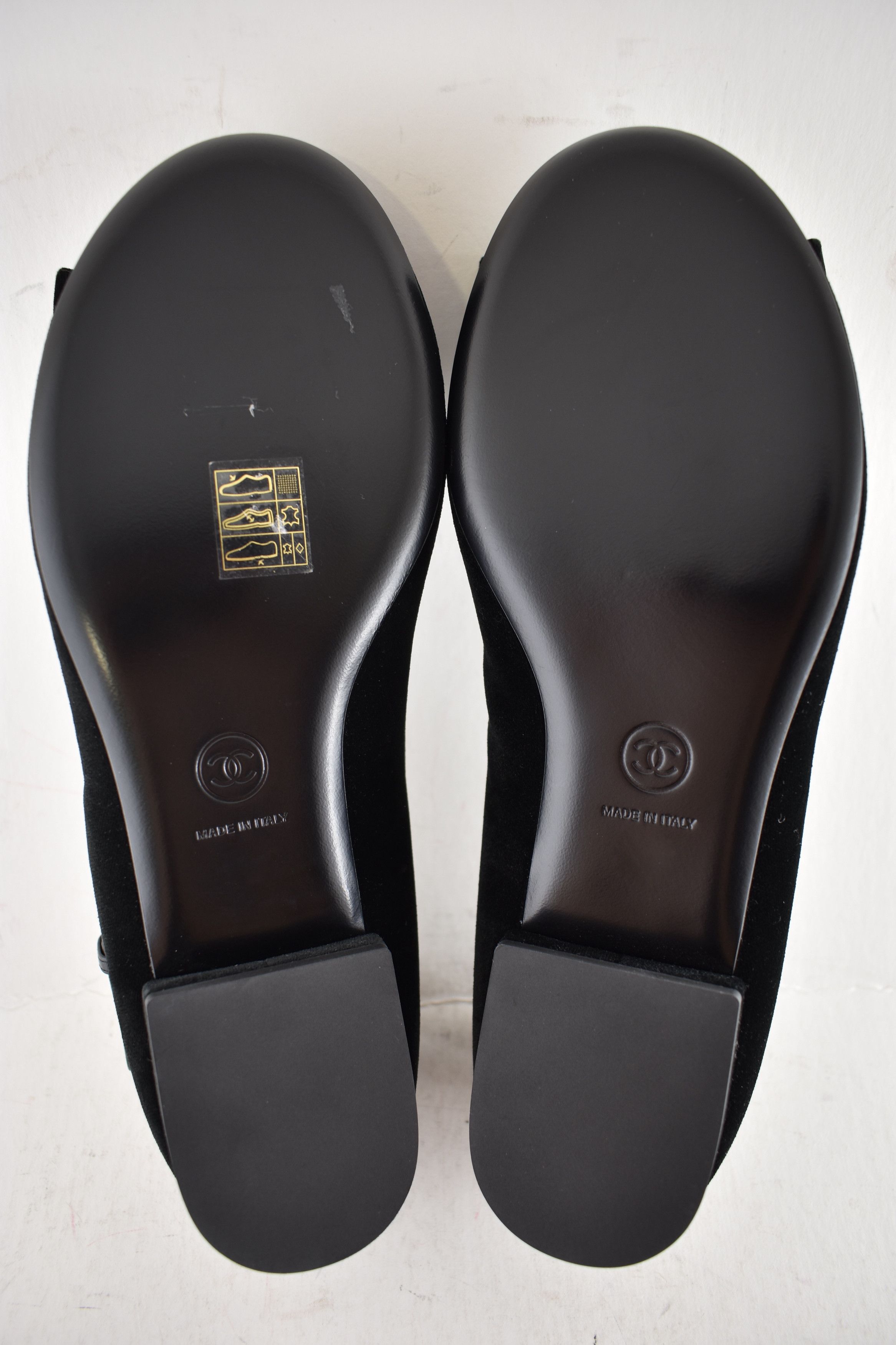Chanel Chanel 24K Velvet Crystal CC Bow AnkleStrap Ballet Flat 36.5 Size US 6.5 / IT 36.5 - 21 Thumbnail