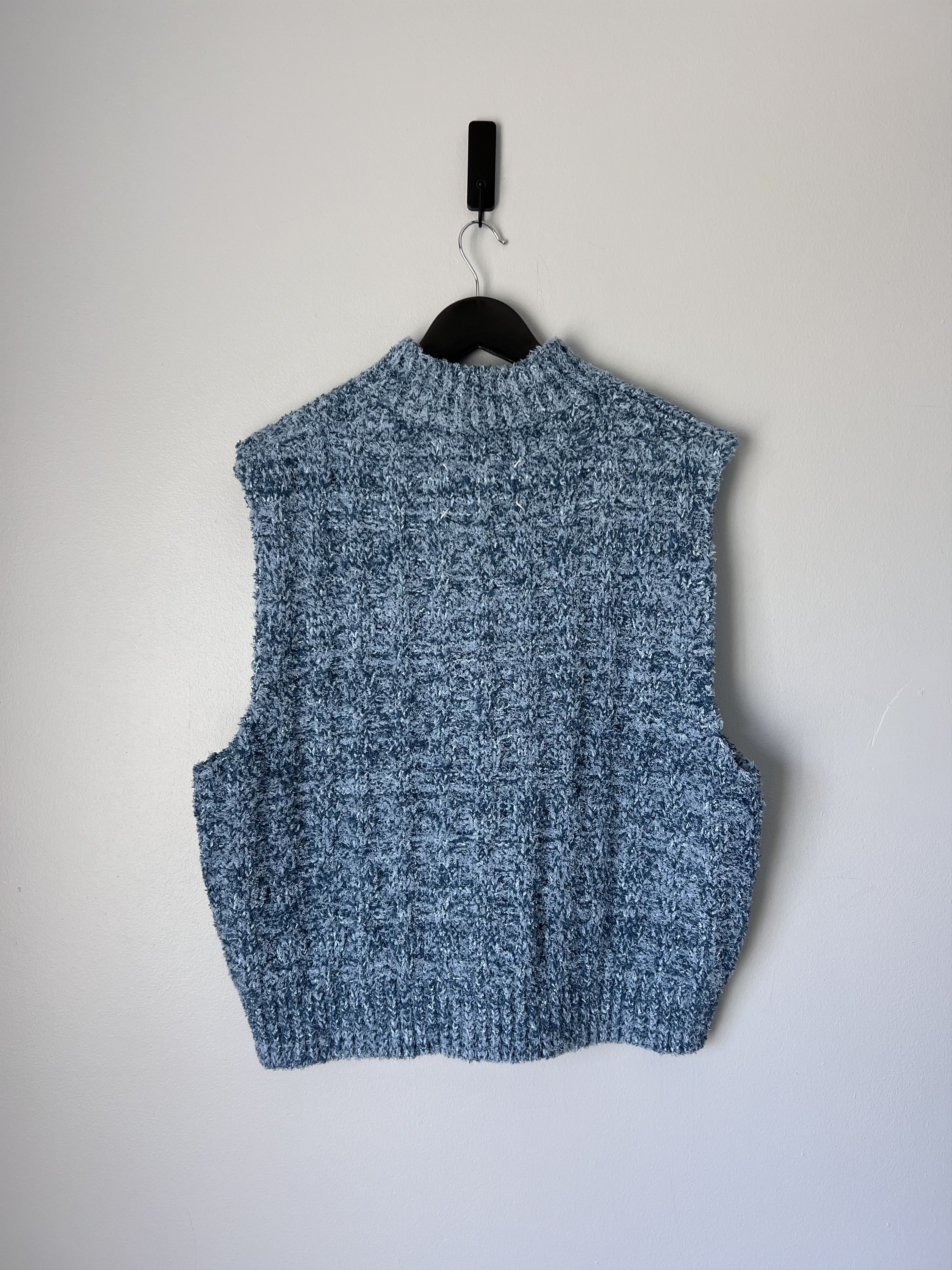 Maison Margiela Maison Margiela Mock Neck Sweater Vest in Blue Size US L / EU 52-54 / 3 - 4 Thumbnail