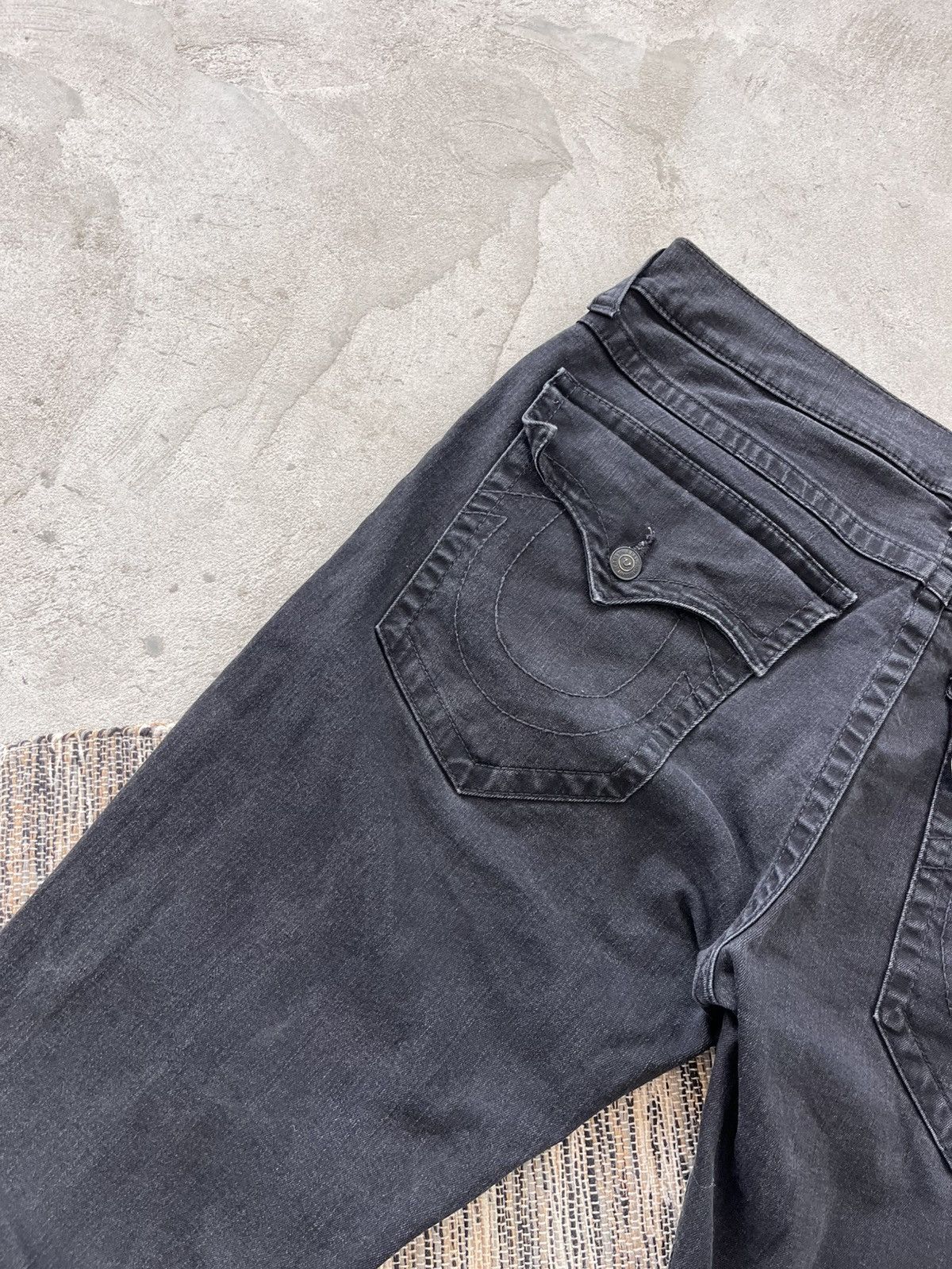 True Religion Vintage True Religion Ricky Black Jeans Relaxed Straight fit Size US 40 / EU 56 - 18 Thumbnail