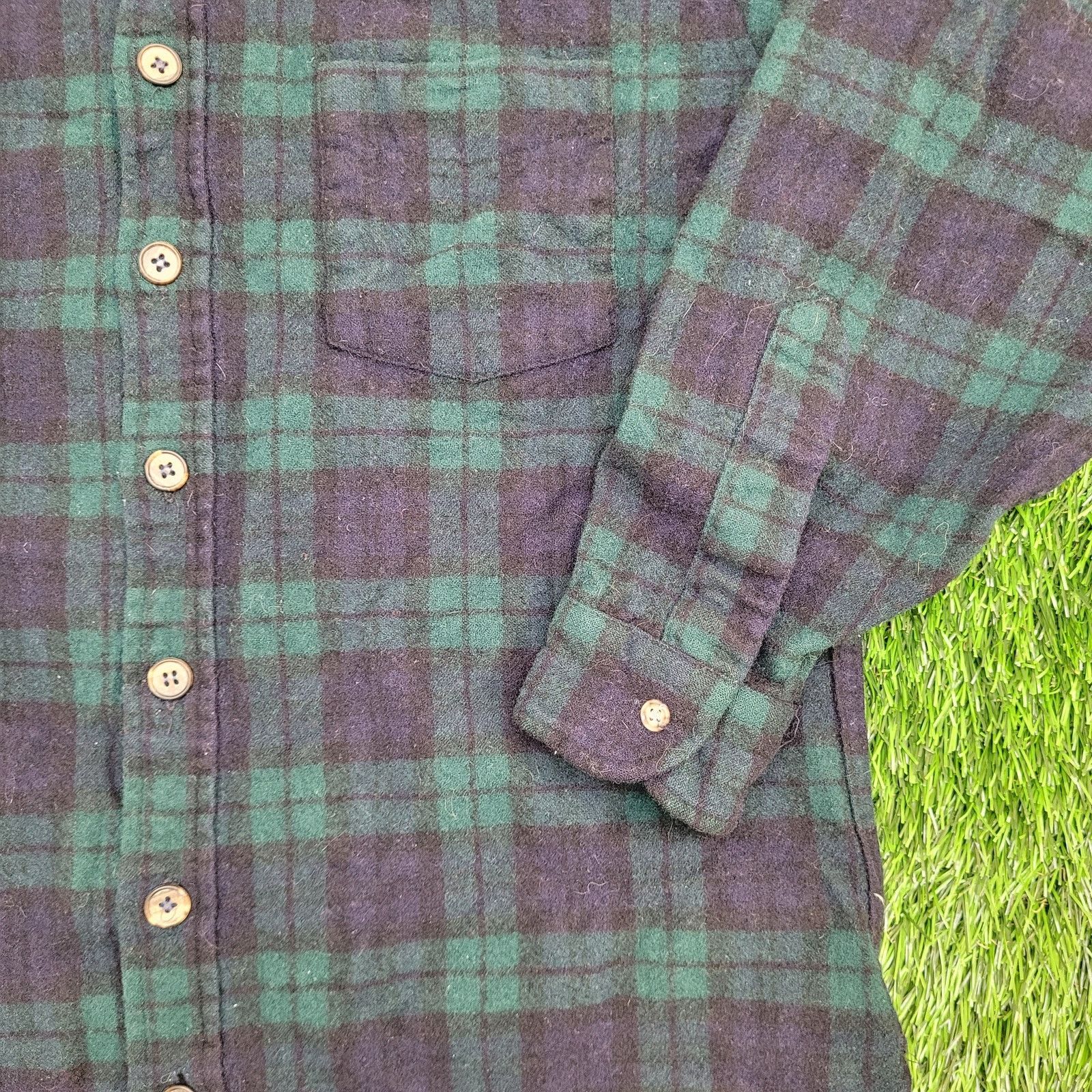Pendleton Vintage Pendleton Flannel Button Shirt L 21x27 Shadow Plaid Size US L / EU 52-54 / 3 - 9 Thumbnail