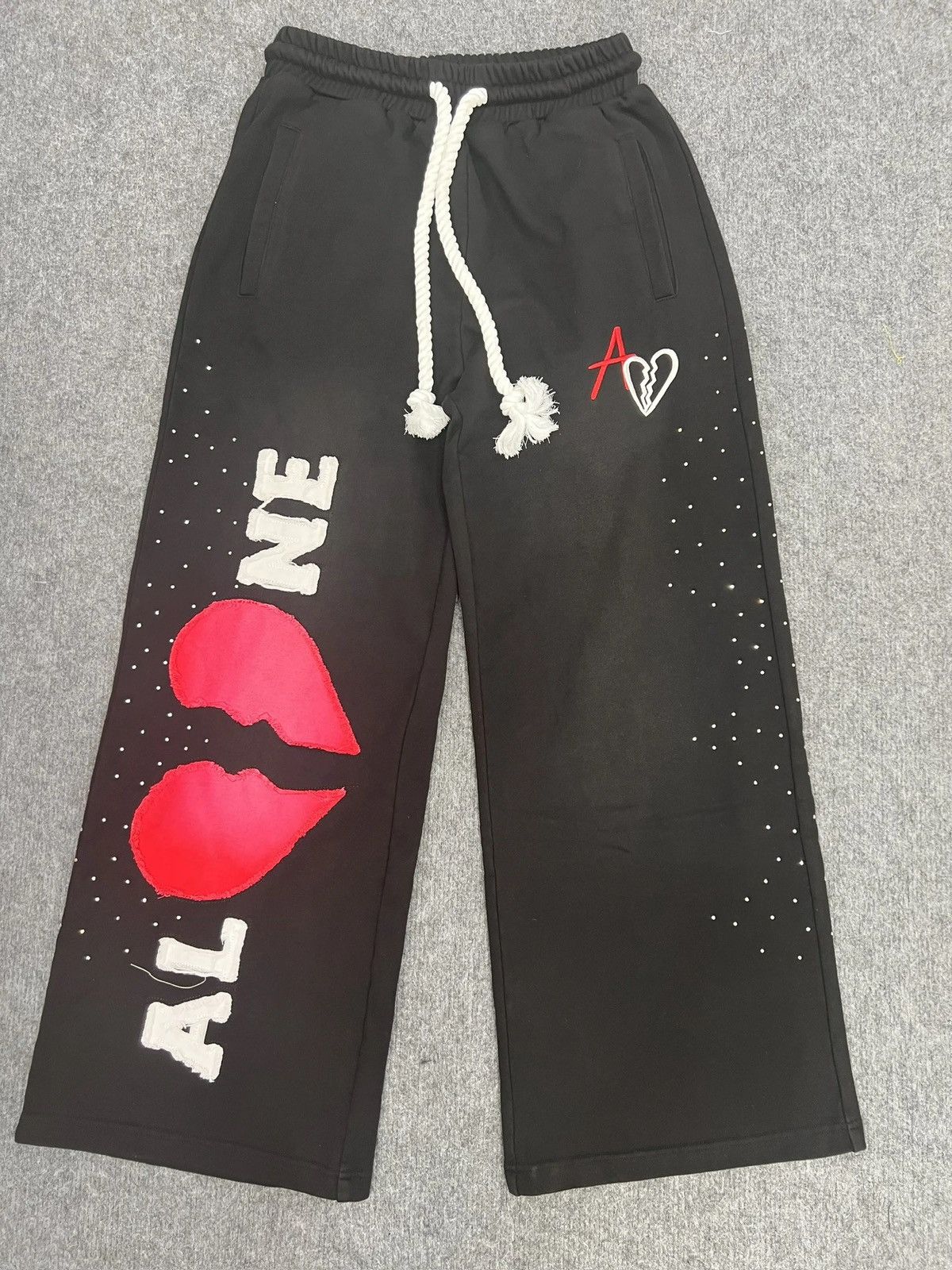 Japanese Brand Alone rhinestone sweatpants Size US 32 / EU 48 - 1 Thumbnail