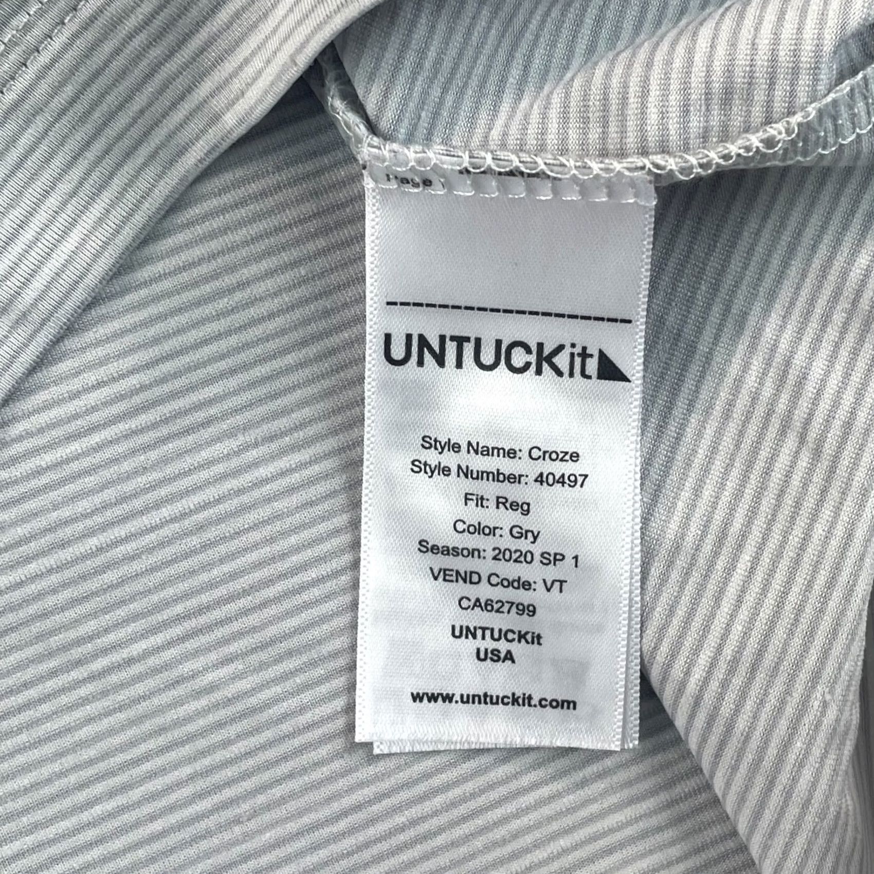 UNTUCKit UNTUCKit Croze Performance Henley T Shirt Men Small Grey Striped Short Sleeve Size US S / EU 44-46 / 1 - 7 Thumbnail