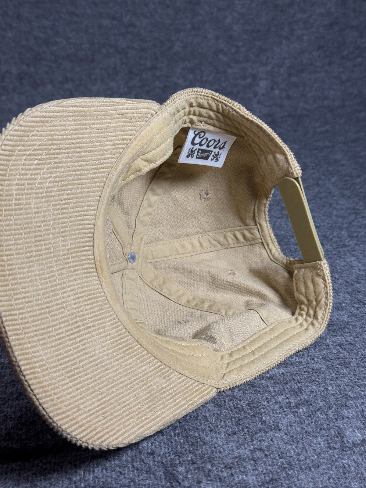 Vintage Coors Corduroy Relaxed Fit Trucker Snapback Hat Tan Size ONE SIZE - 3 Thumbnail