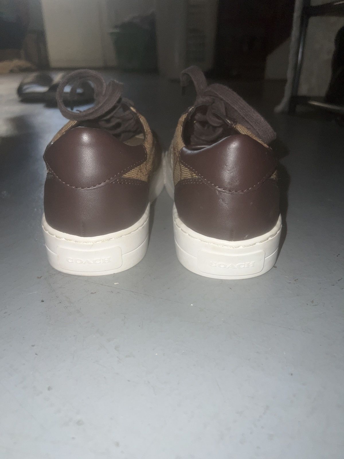 Coach Coach Paddy All-Over Monogram Low-Top Sneakers Size US 5 / IT 35 - 6 Thumbnail