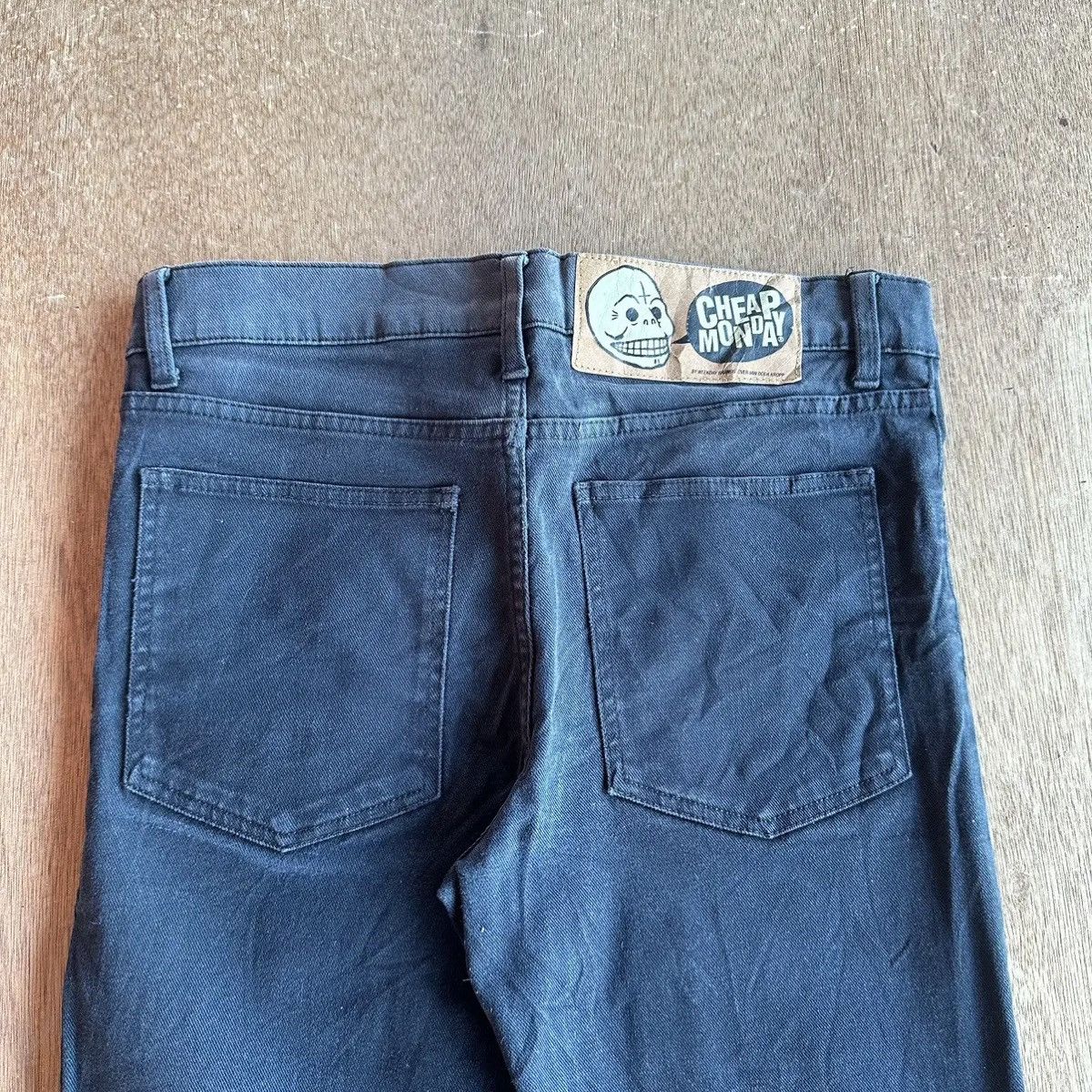 Cheap Monday CHEAP MONDAY JEANS 5-POCKET SUPER BLACK FADED PANTS W31 Size US 31 - 14 Thumbnail