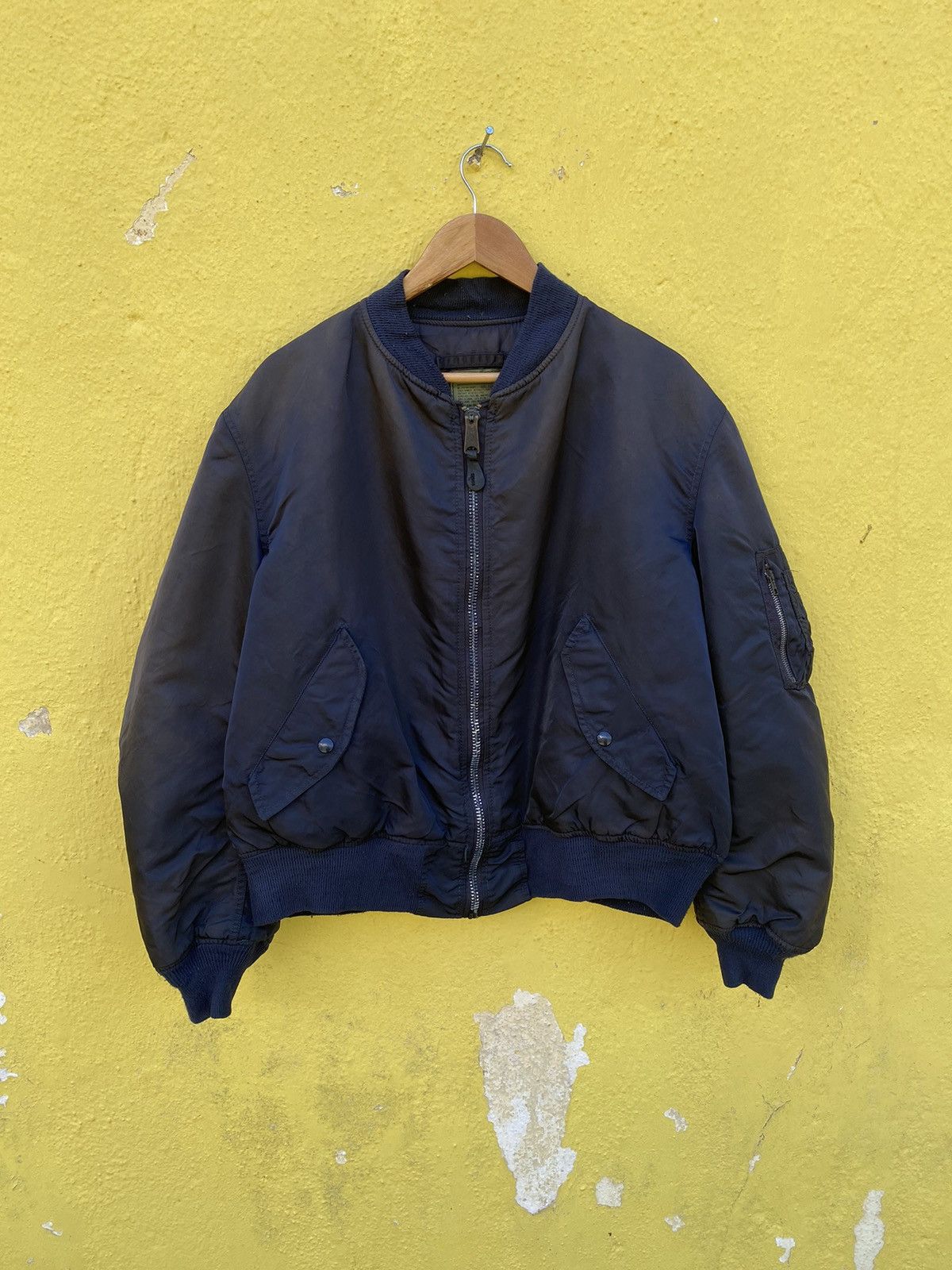 Alpha Industries × Vintage Vintage Alpha industries sunfaded bomber jacket Size US XL / EU 56 / 4 - 6 Thumbnail