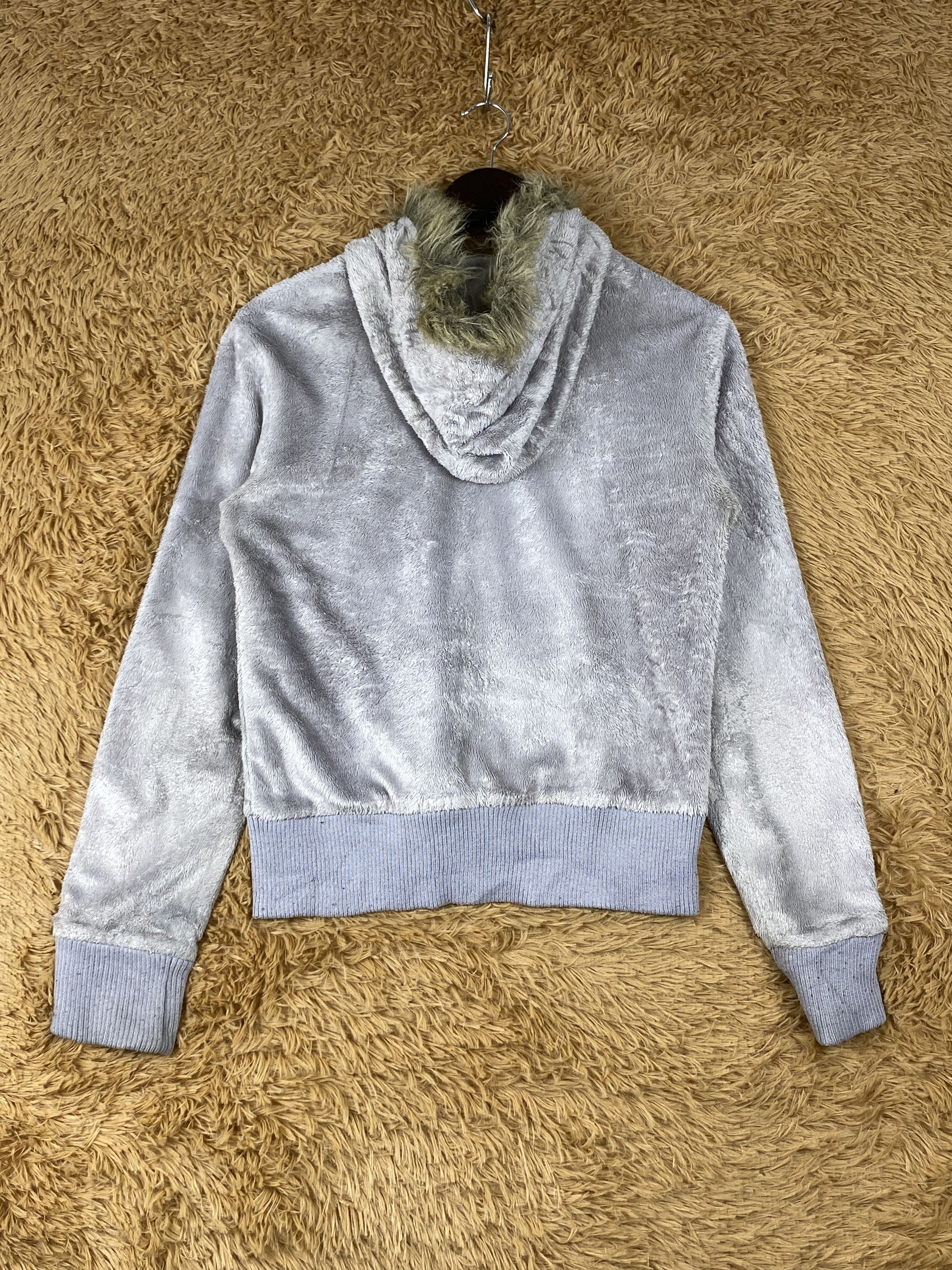 Japanese Brand Vintage Japanese Brand Hoodie Fleece Jacket J1907 Size US S / EU 44-46 / 1 - 5 Thumbnail