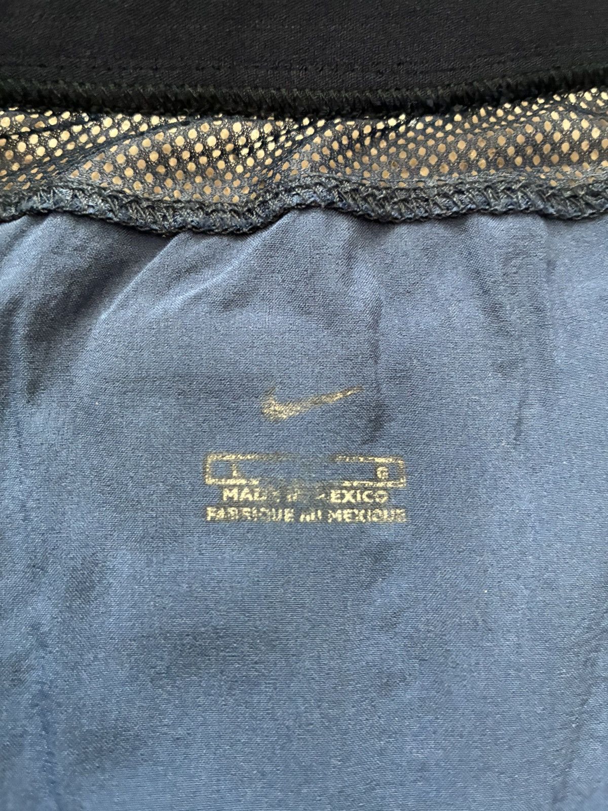 Nike 2002 United States Away Jersey Size US L / EU 52-54 / 3 - 4 Thumbnail
