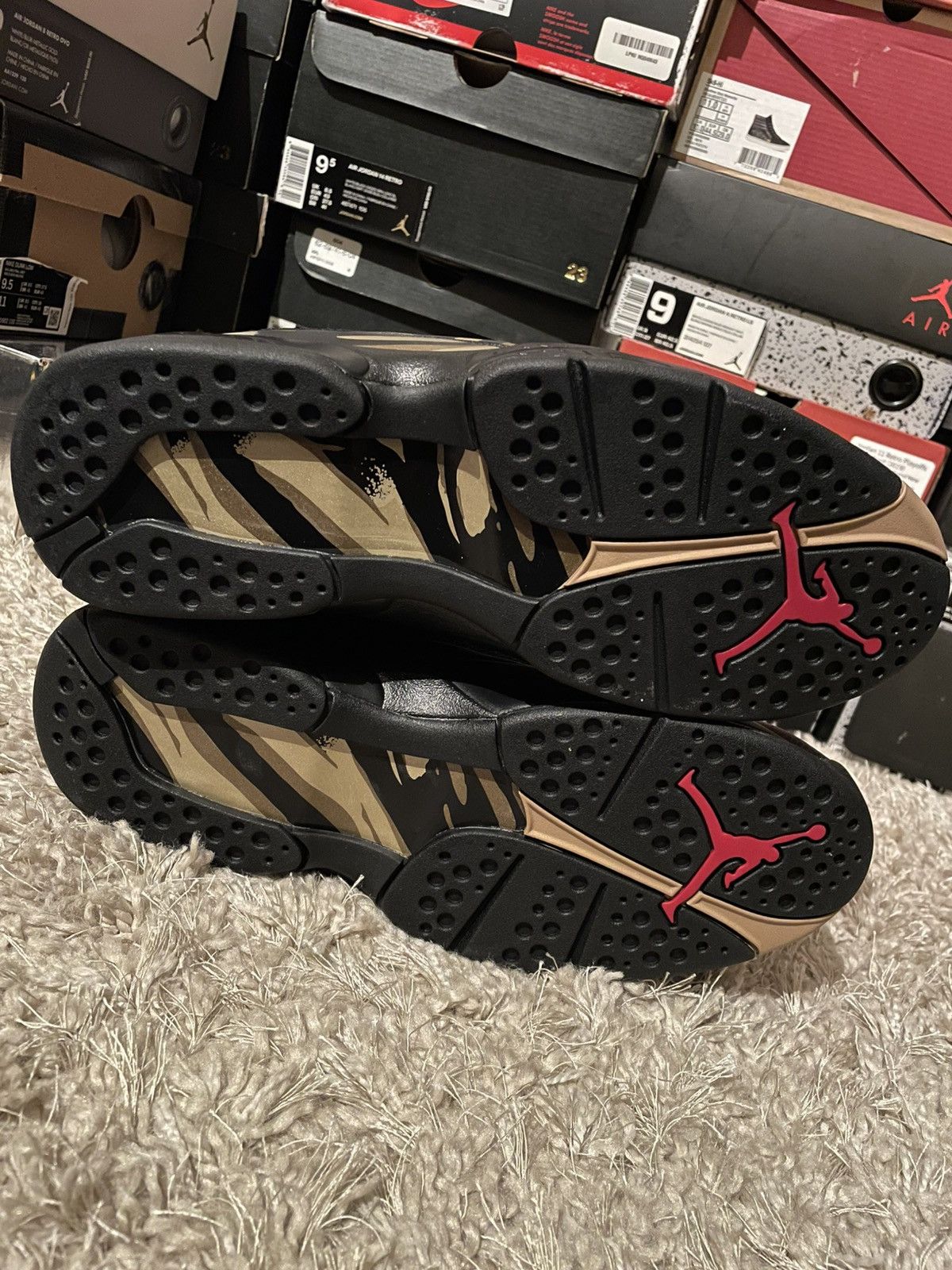Jordan Brand Jordan 8 OVO Black Size US 10 / EU 43 - 7 Thumbnail