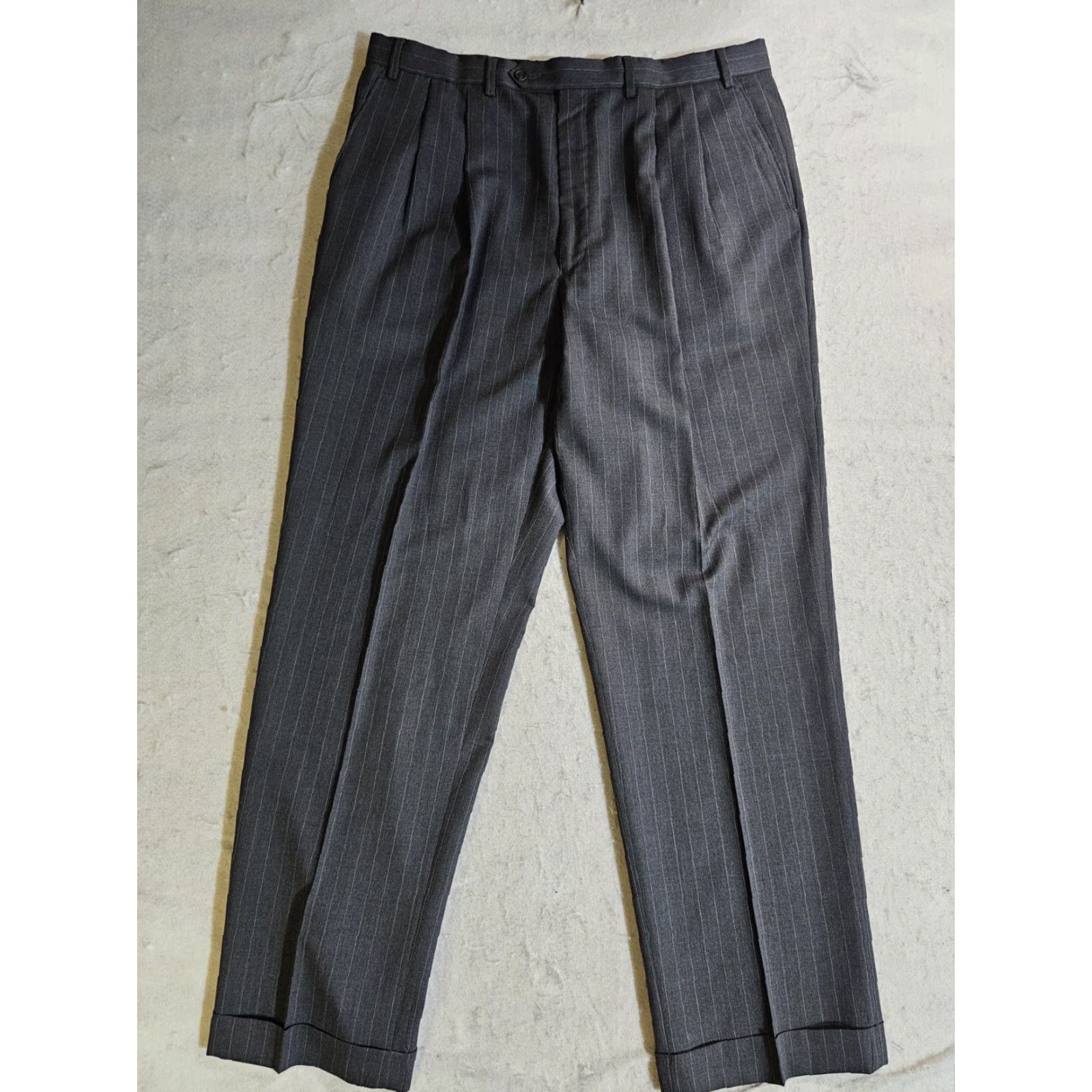 Chaps VINTAGE CHAPS By RALPH LAUREN 100% Wool Grey Pin Striped Suit Mens 42 Long 34x32 Pants Size 42R - 4 Thumbnail