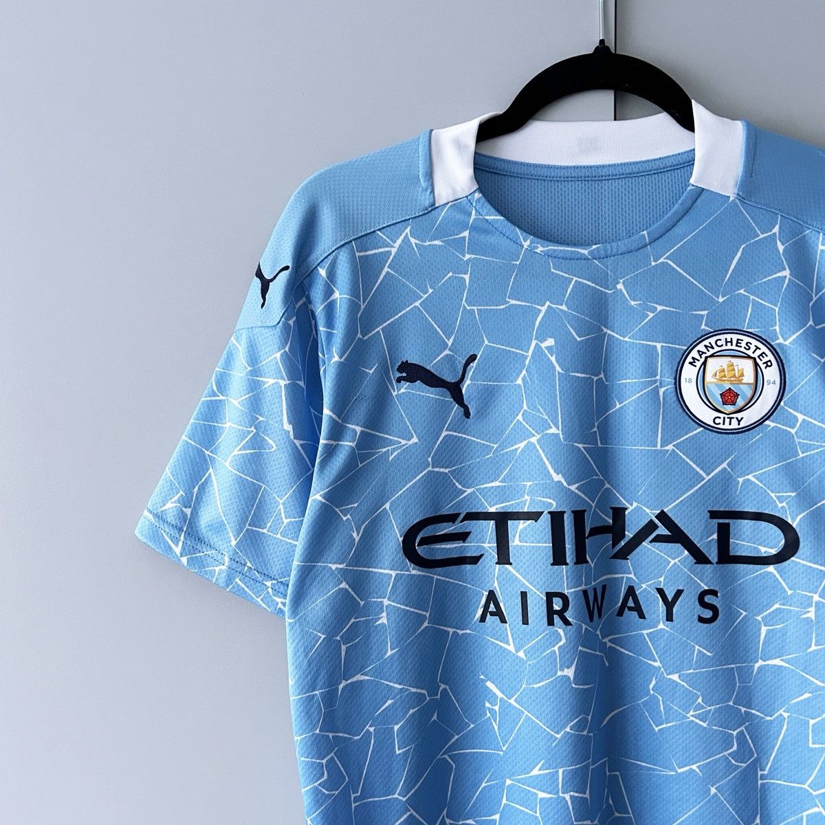 Puma Manchester City jersey 2020 2021 #17 De Bruyne Size US S / EU 44-46 / 1 - 3 Thumbnail