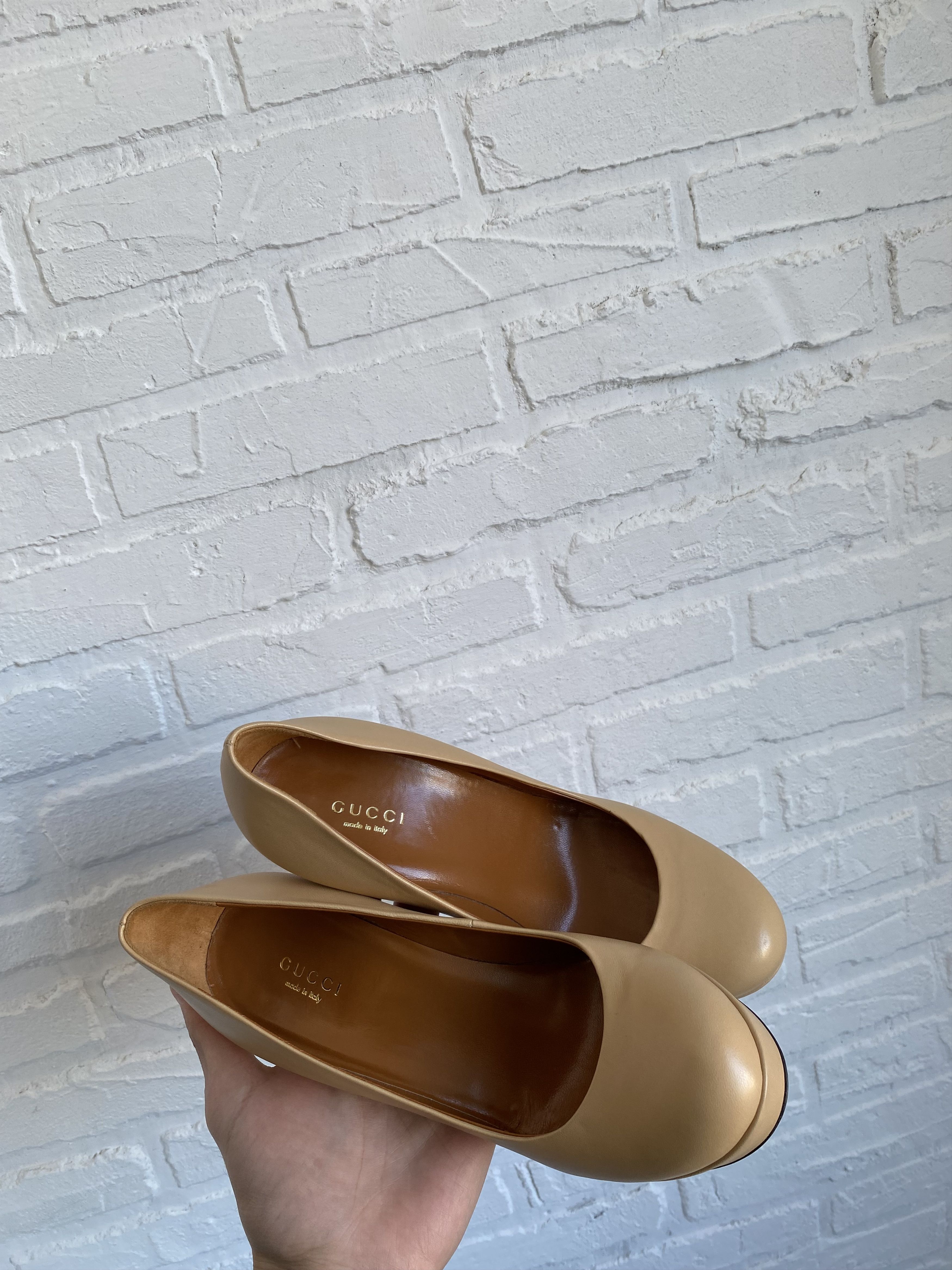 Gucci Gucci leather beige pumps Size US 7.5 / IT 37.5 - 2 Thumbnail