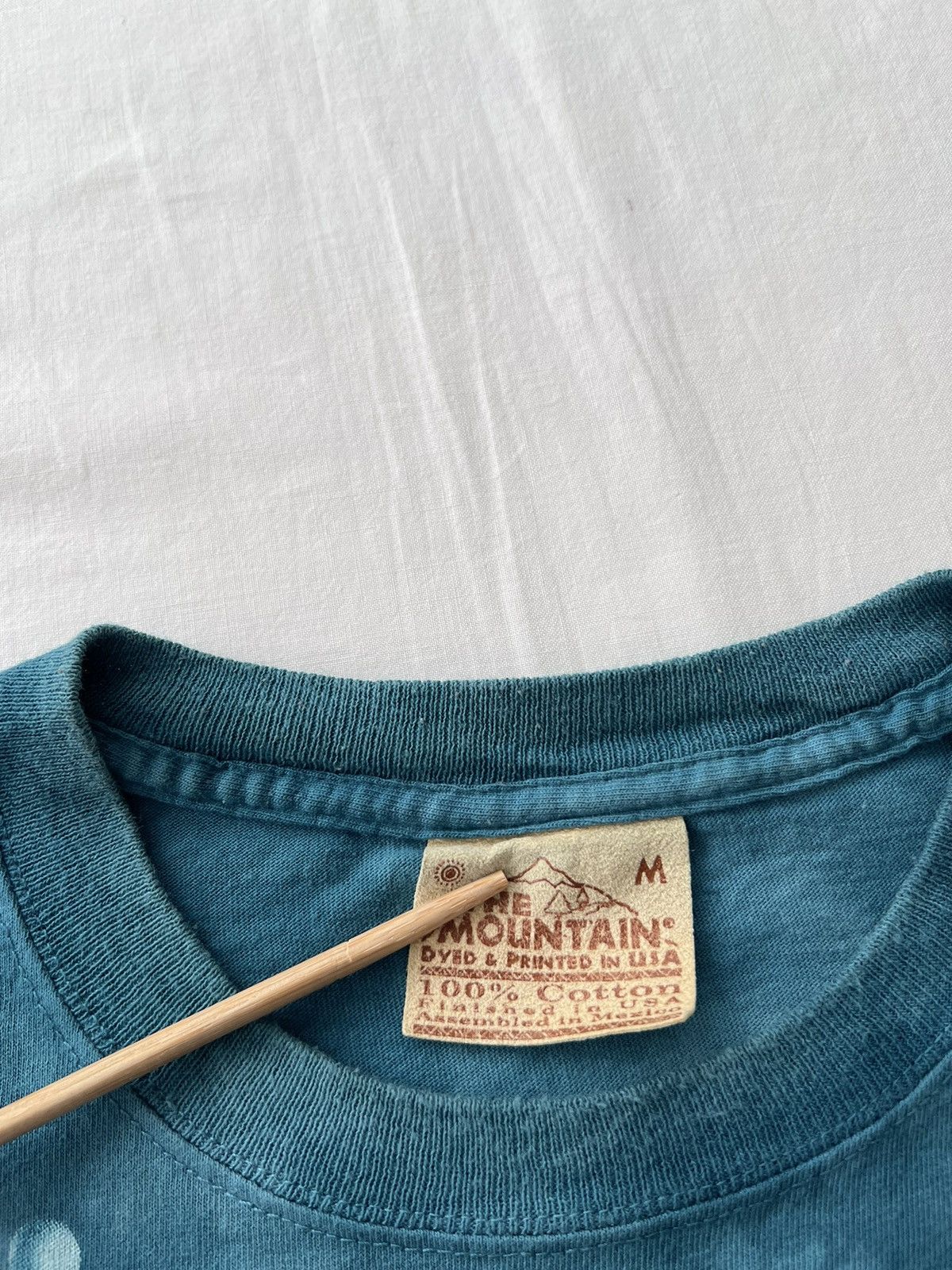 The Mountain Vintage 2002 The Mountain Shark Applejack Tie Dye T-shirt Size US M / EU 48-50 / 2 - 10 Thumbnail