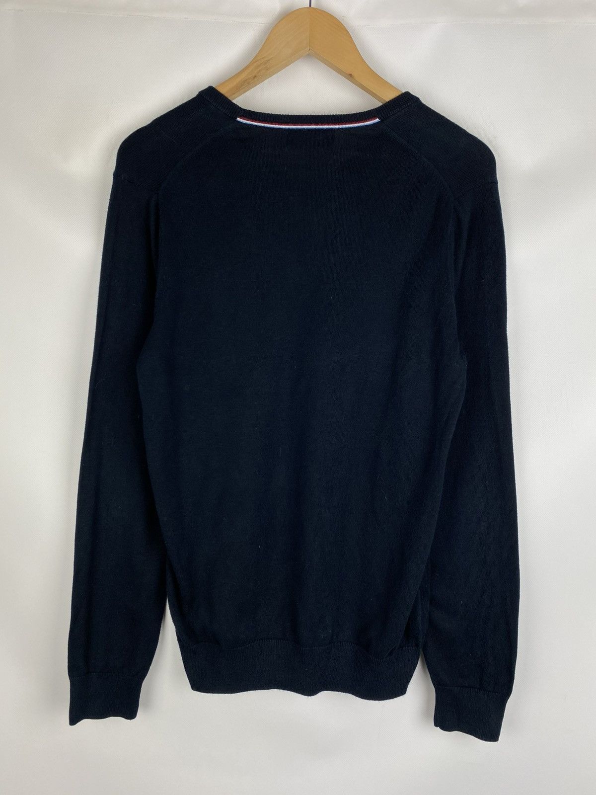 Fred Perry Fred Perry men’s v-neck cotton sweater pullover size S Size US S / EU 44-46 / 1 - 15 Thumbnail