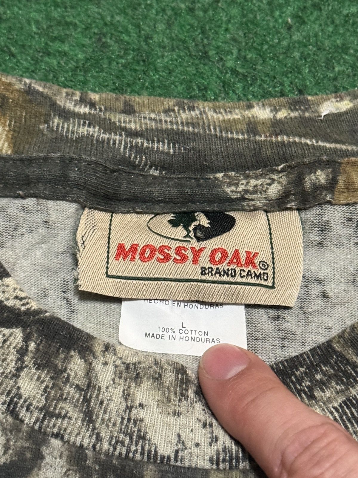 Mossy Oaks Y2K Mossy Oak Camo Pocket Tee Baggy Hip Hop Skater T Shirt Size US L / EU 52-54 / 3 - 6 Thumbnail