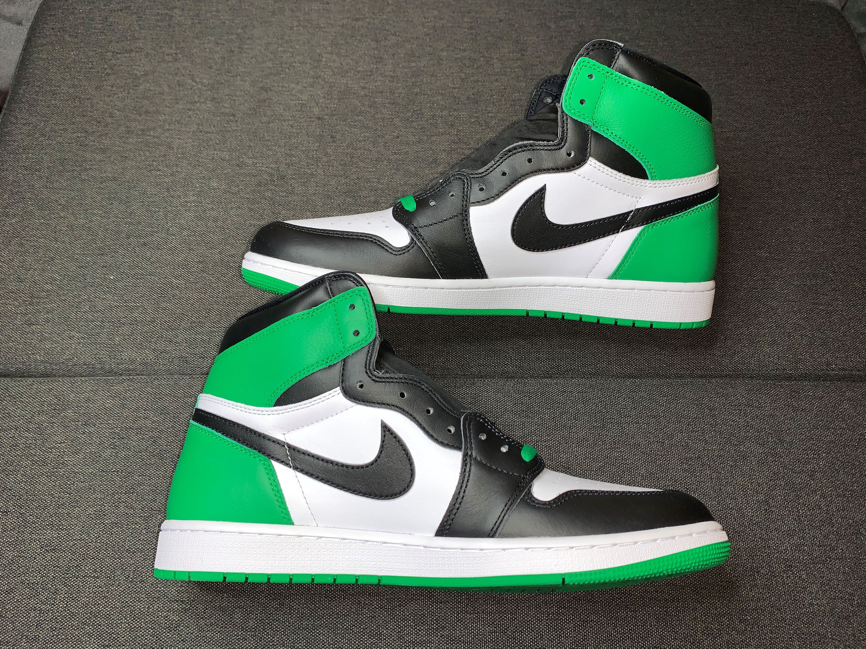Jordan Brand Nike Air Jordan 1 Retro High OG Lucky Green DZ5485-031 Size US 13 / EU 46 - 9 Thumbnail