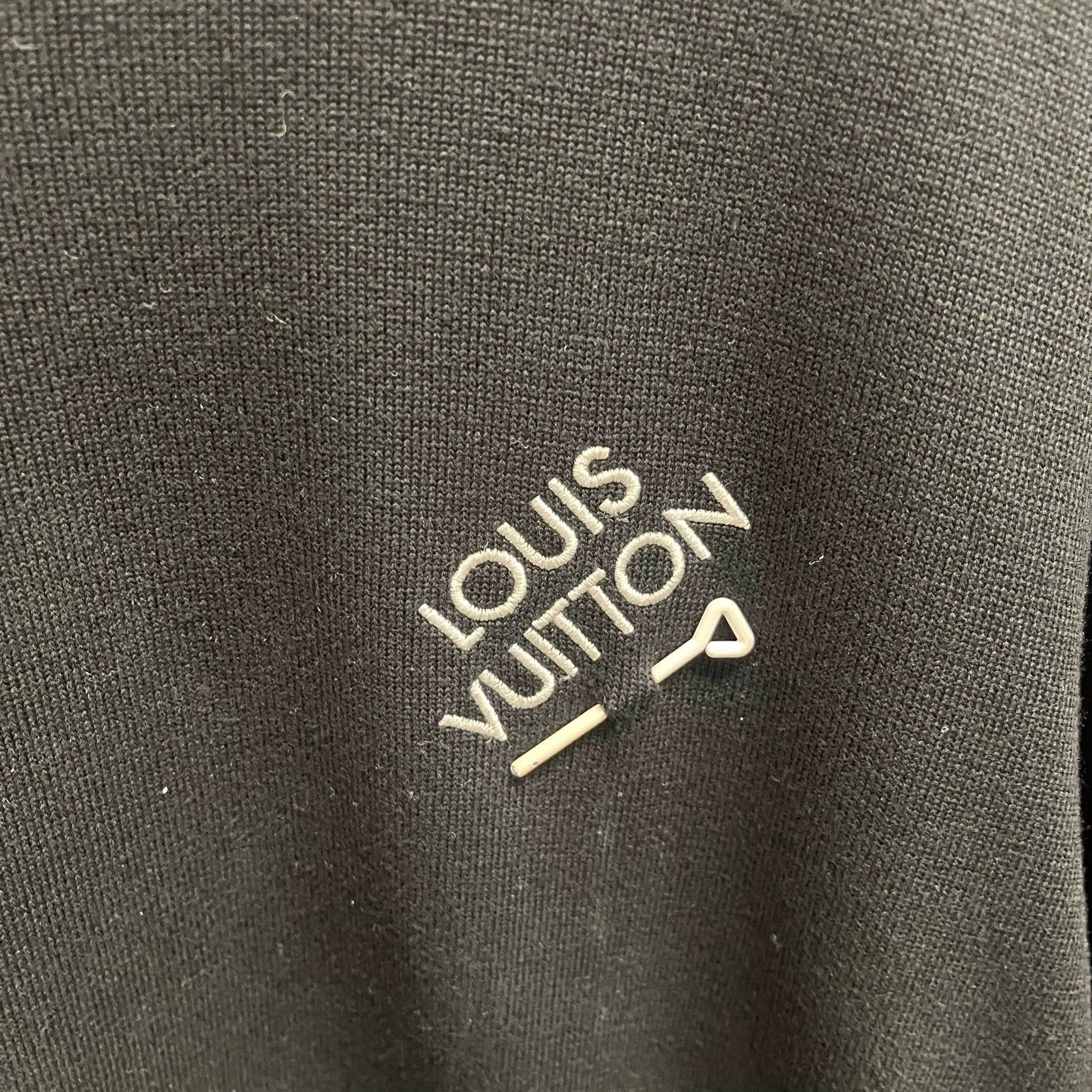 Louis Vuitton LV black pin short sleeve tee XL Size US XL / EU 56 / 4 - 4 Thumbnail