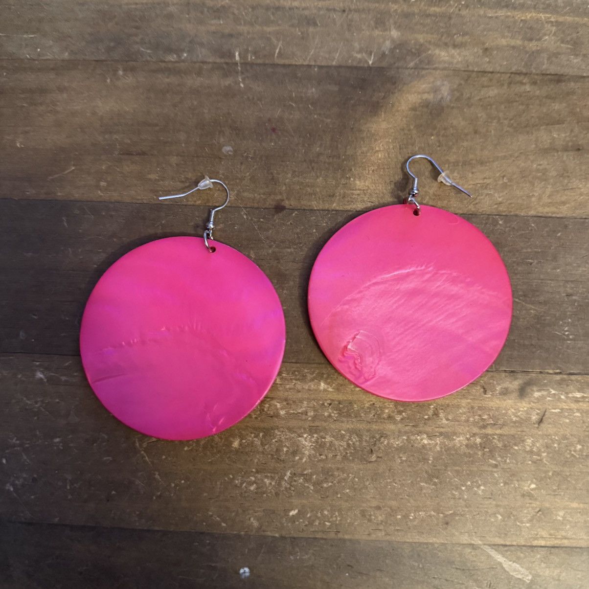 Other Large hot pink dyed shell disc earrings Size ONE SIZE - 4 Thumbnail