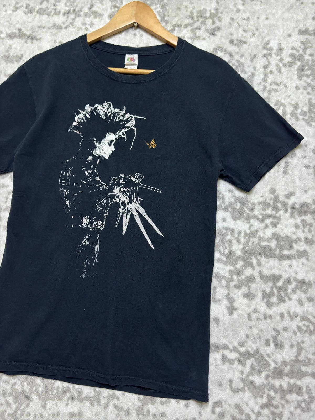 Vintage Edward Scissorhands Movie Graphic Unisex Fitted Tee Size US XS / EU 42 / 0 - 4 Thumbnail