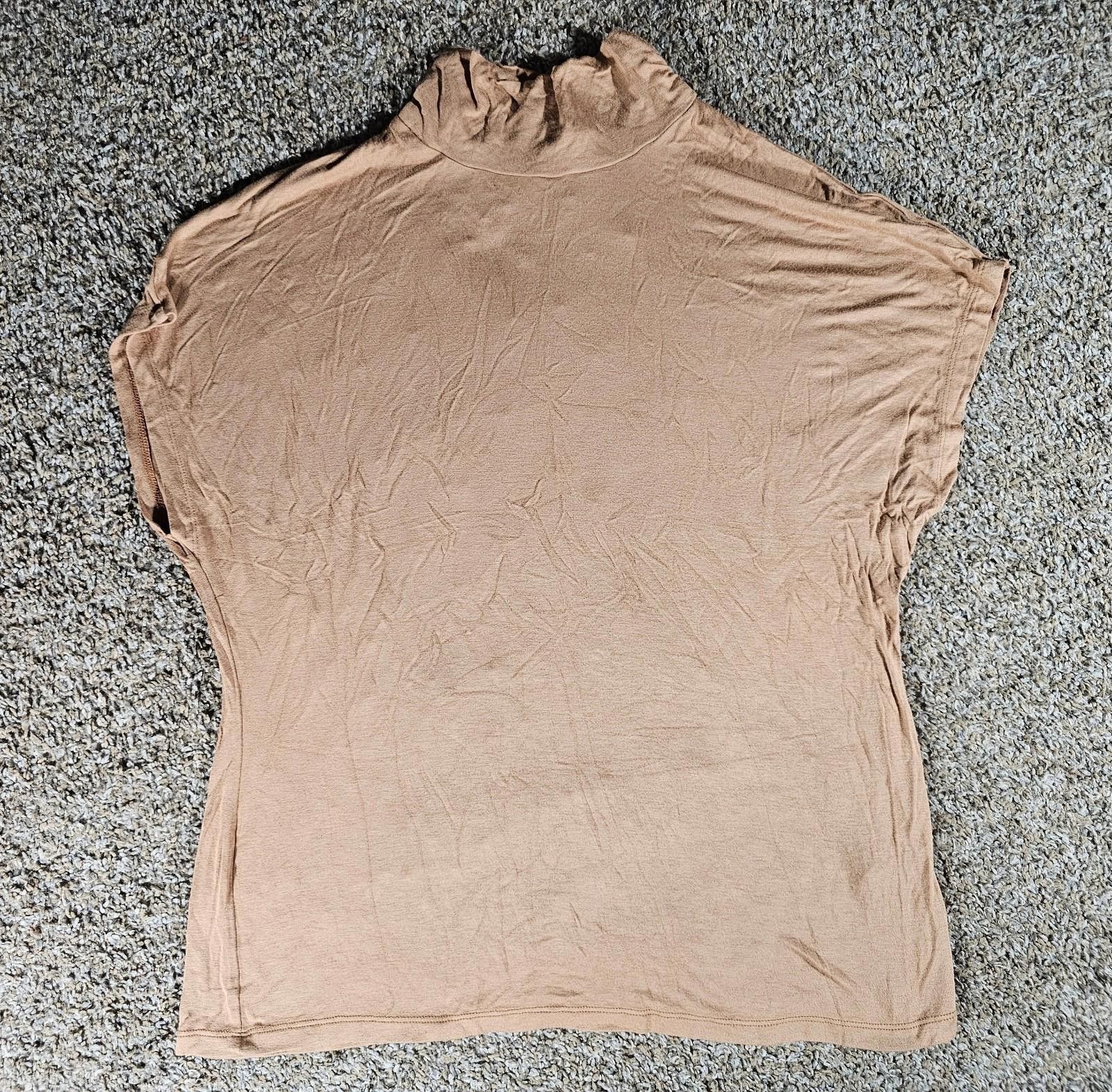 Designer Relativity 2x sleeveless turtleneck Size XXL / US 16-18 / IT 52-54 - 1 Thumbnail