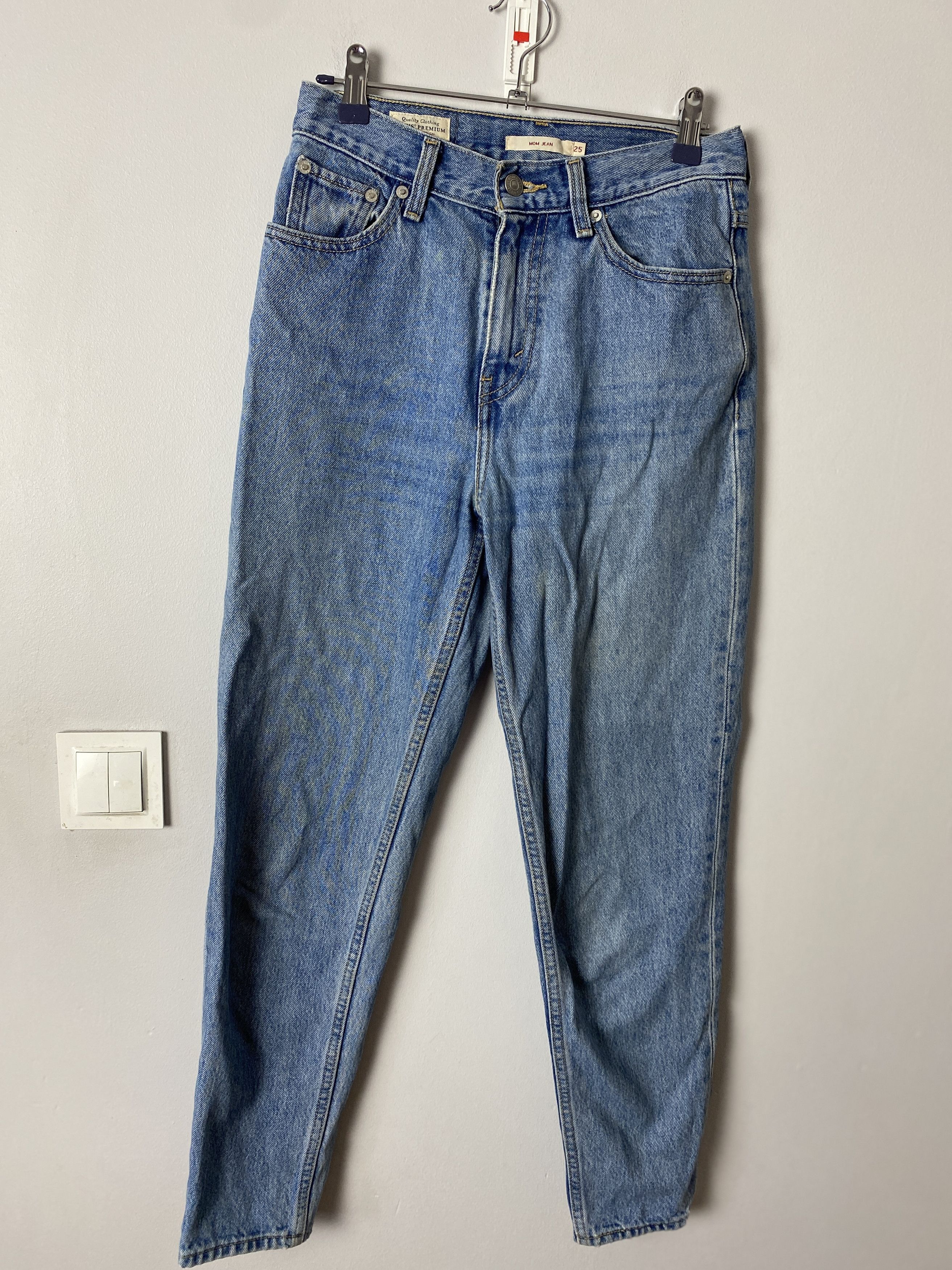 Levi's Levi's Mom Jean denim jeans pants Size 25" / US 0 / IT 36 - 2 Thumbnail