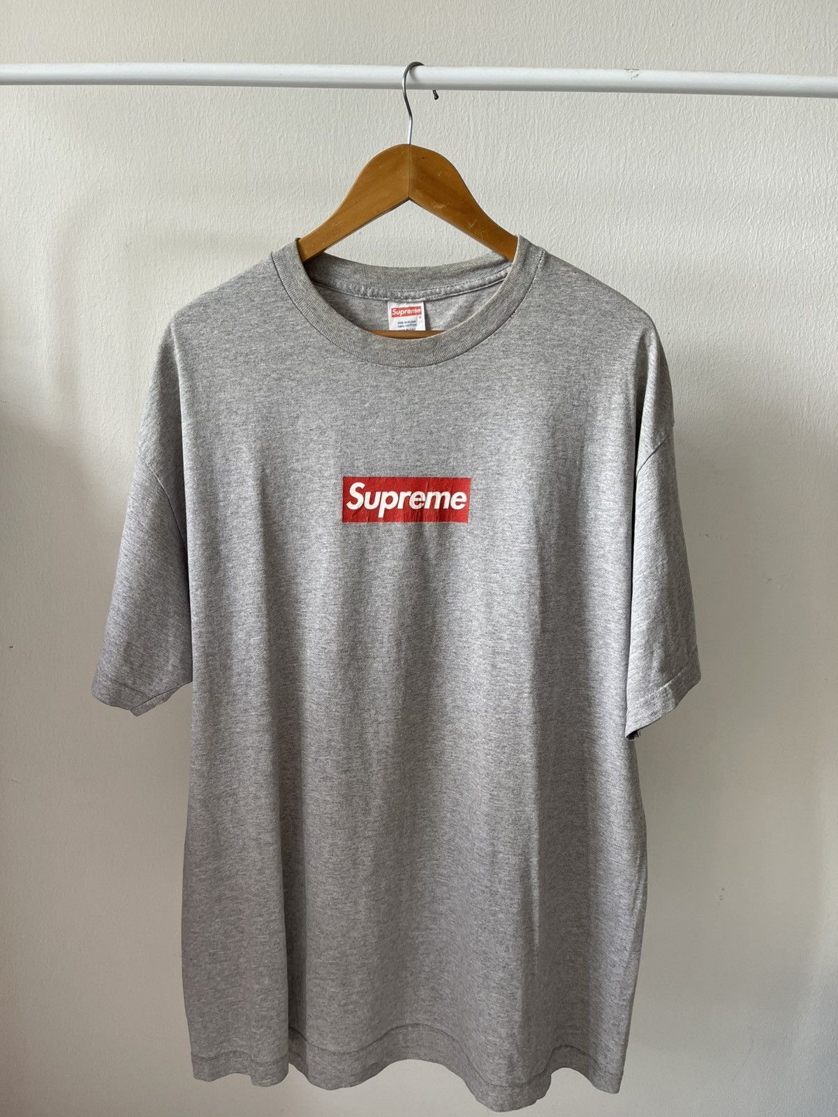 Supreme Supreme Box Logo Red on Grey Tee A2 Size US XL / EU 56 / 4 - 3 Thumbnail