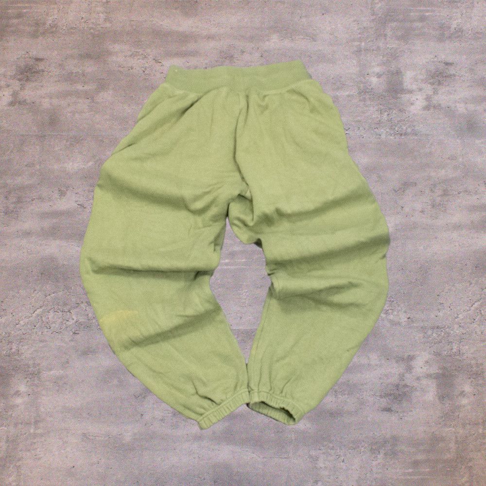 Nike Nike Bleached Sage Green Baggy Relax Fit Cuffed Sweat Pant's Size US 26 / EU 42 - 2 Thumbnail