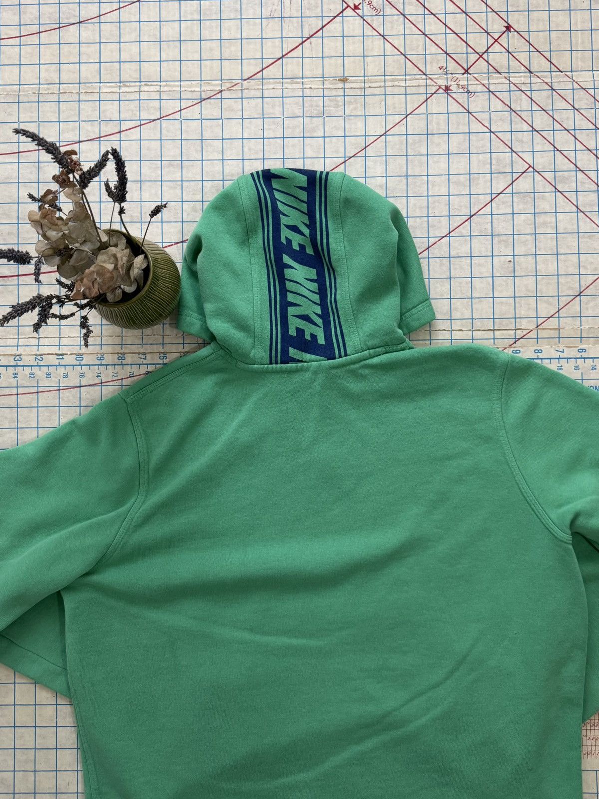Nike × Vintage Vintage Y2K Nike Spell Out Hoodie Green Fits Size XL Size US XL / EU 56 / 4 - 11 Thumbnail