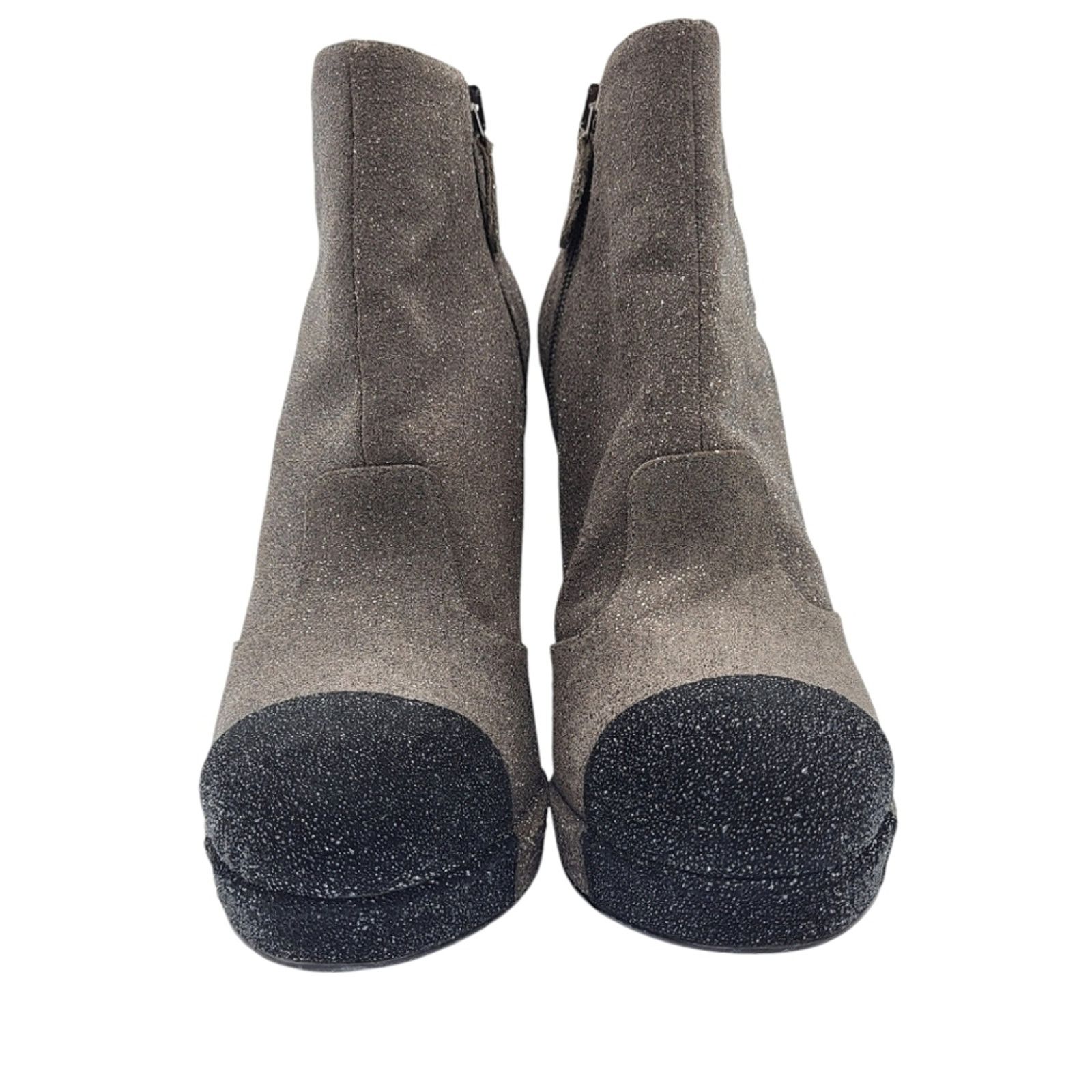 Chanel CHANEL CC Logo Cap Toe Glitter Suede Platform Ankle Boots 40 Size US 10 / IT 40 - 7 Thumbnail