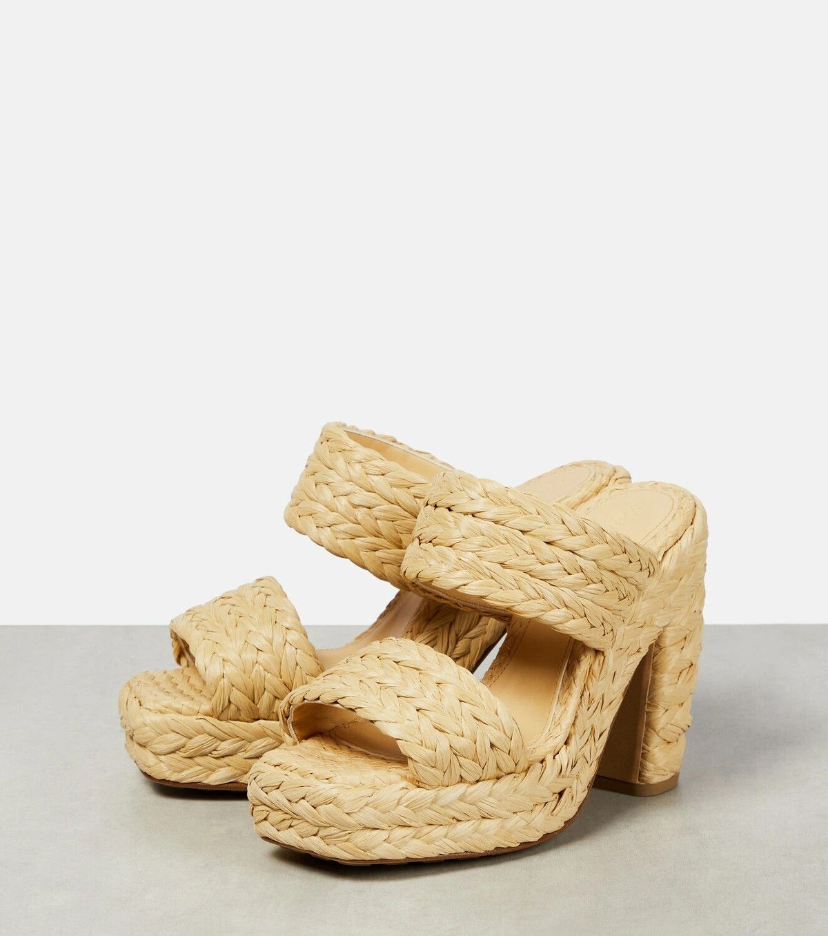 Bottega Veneta o1y0725 Straw Mules in Beige Size US 5 / IT 35 - 3 Thumbnail