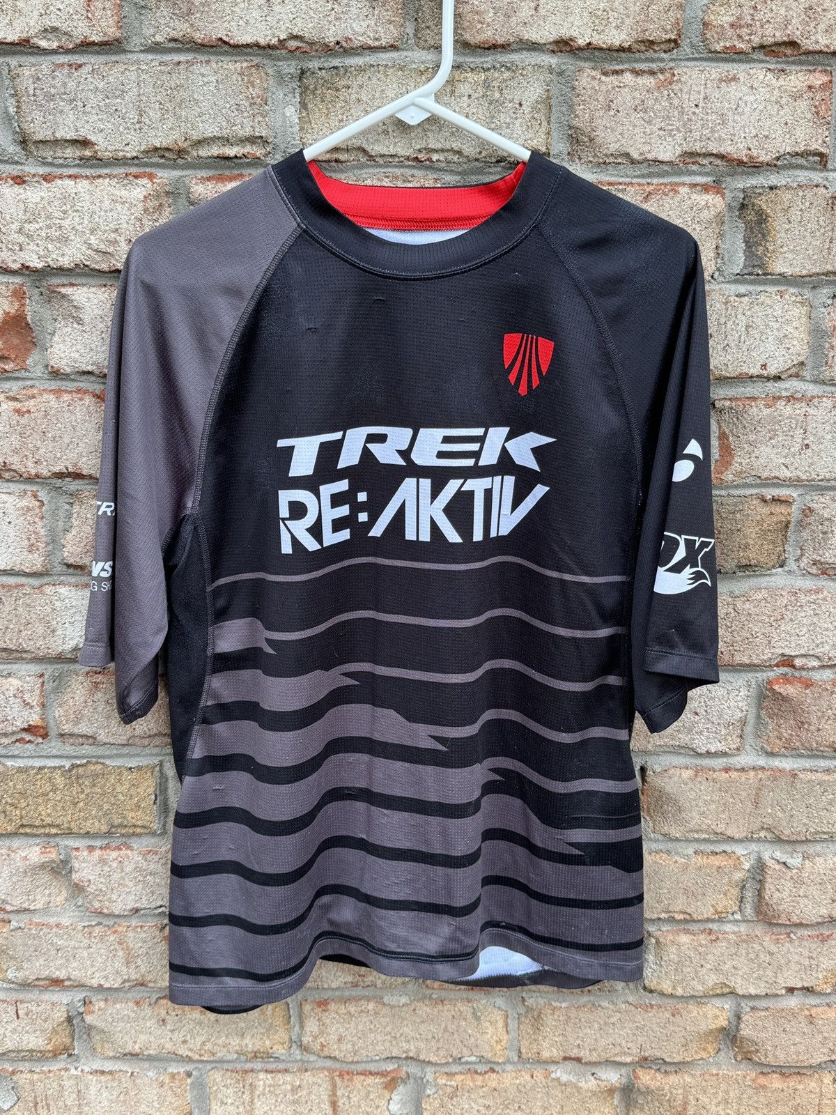 Other Trek Bontrager Reactiv mountain bike cycling jersey Size US M / EU 48-50 / 2 - 1 Thumbnail