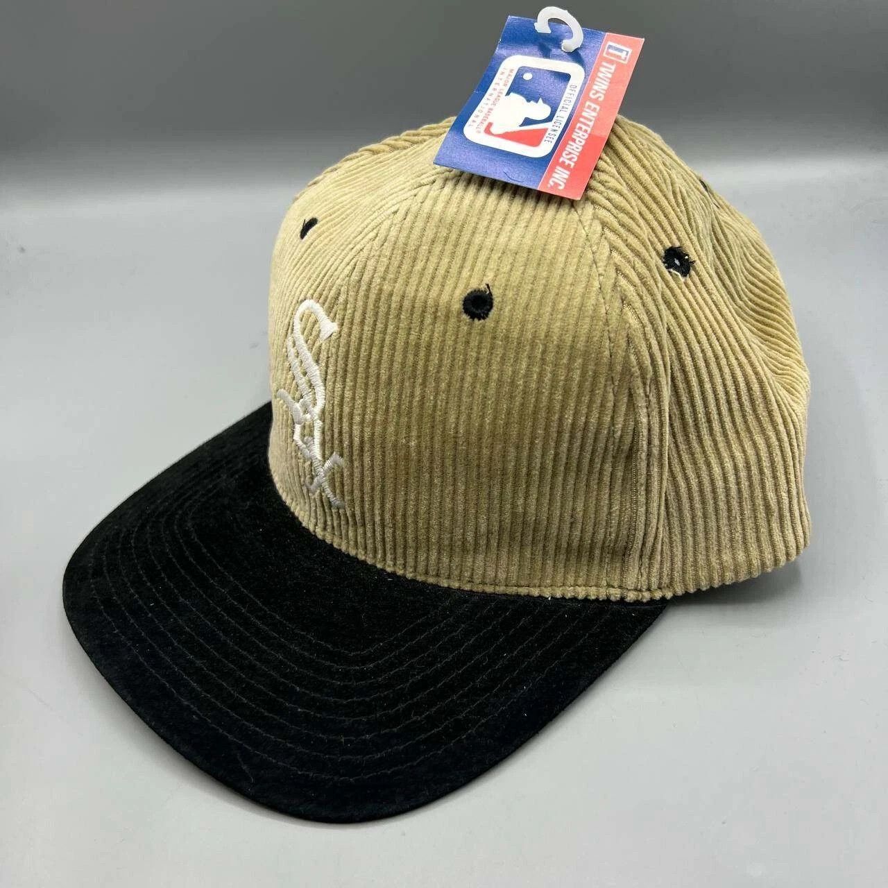 Twins Enterprise Inc. × Vintage Chicago White Sox Hat Men Corduroy Strap Back Cap New Size ONE SIZE - 7 Thumbnail