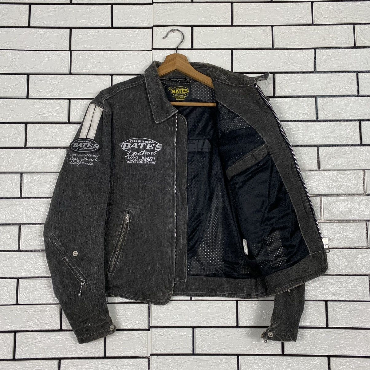 Japanese Brand 🔥VINTAGE BIKER JACKET CUSTOM BATES LEATHERS BIG LOGO Size US L / EU 52-54 / 3 - 16 Thumbnail