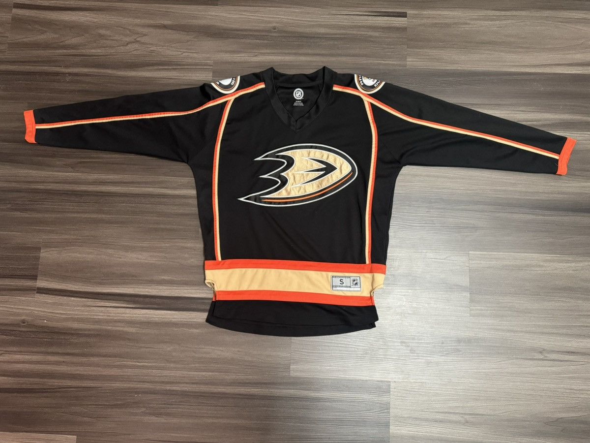 NHL NHL Team Apparel Anaheim Ducks Black Home Hockey Jersey Size US S / EU 44-46 / 1 - 1 Thumbnail