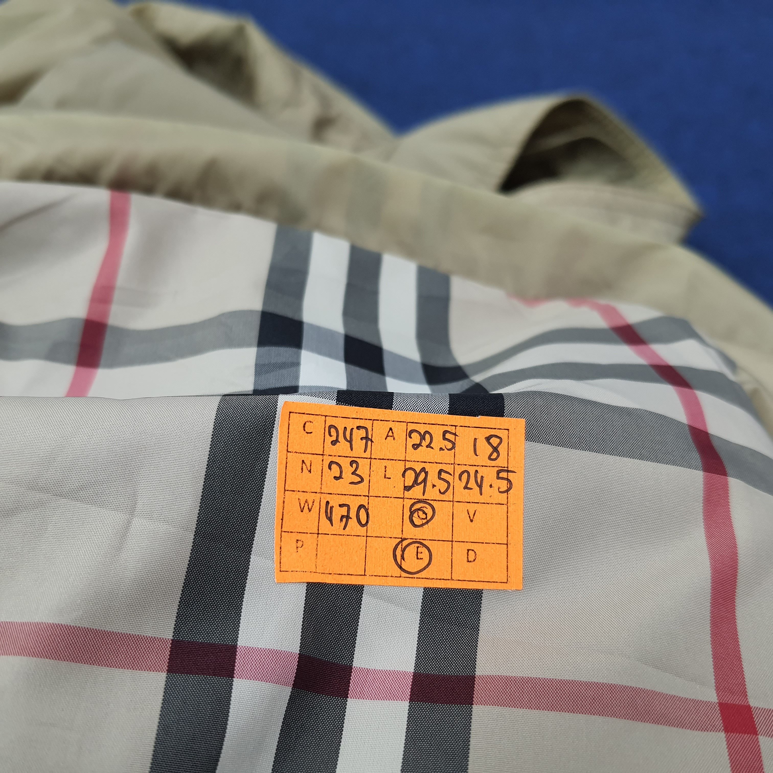 Burberry Vintage Burberry London Custom Logo Jacket C247N23 Size US M / EU 48-50 / 2 - 8 Thumbnail