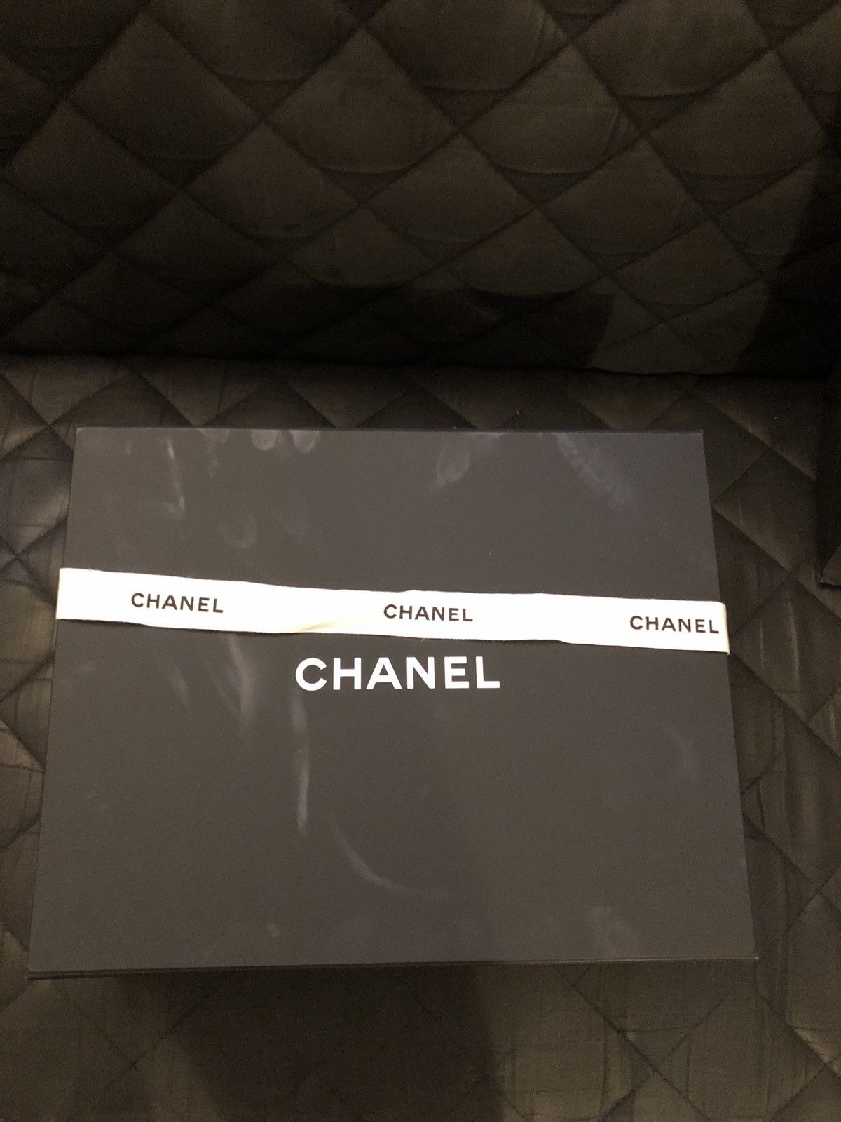 Chanel Chanel Flap Bag Crossbody with Faux Pearl Chain Detail Size ONE SIZE - 23 Thumbnail