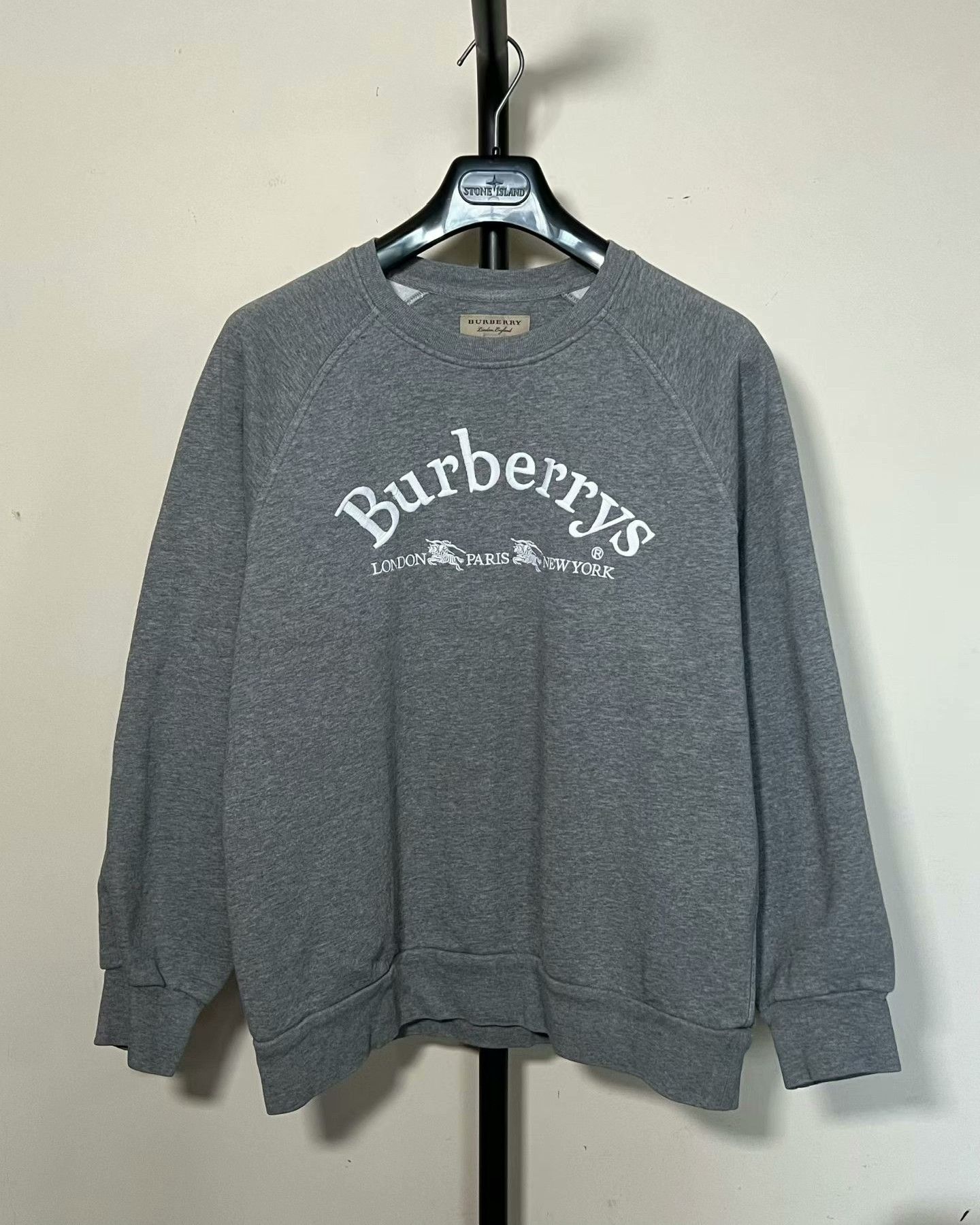 Burberry burberry gray logo embroidered sweatshirt size M Size US M / EU 48-50 / 2 - 1 Thumbnail