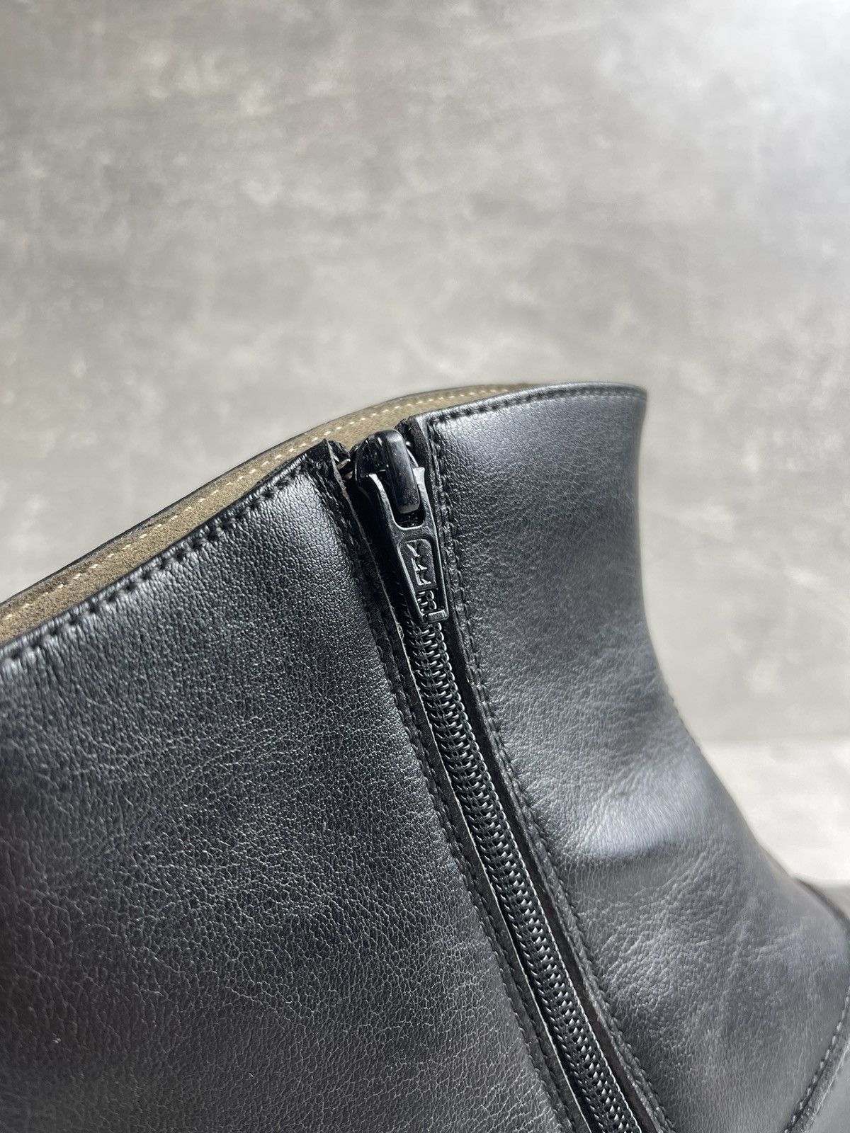 Genuine Leather Cammina Leggero Black Leather Minimalist Ankle Boots Size US 8 / EU 41 - 8 Thumbnail