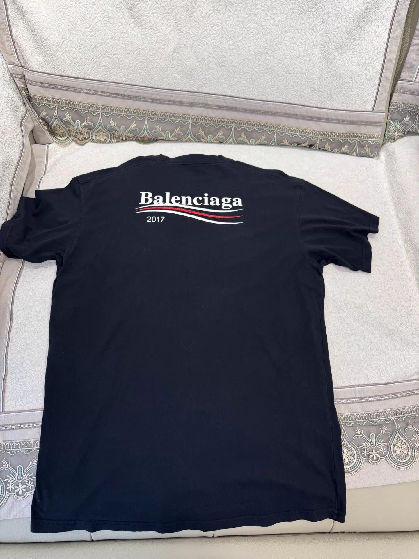 Balenciaga Balenciaga Coke Short Sleeve T - Shirt S 486032TWK281000 Size US S / EU 44-46 / 1 - 5 Thumbnail