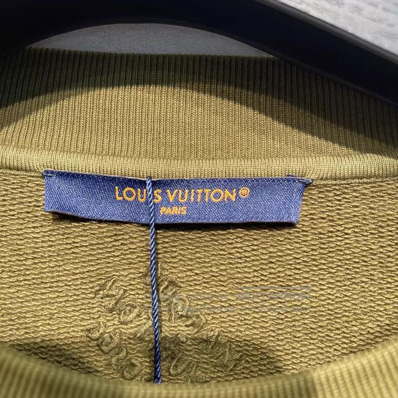 Louis Vuitton Louis Vuitton SS24 studded logo green pullover sweatshirt Size US M / EU 48-50 / 2 - 5 Thumbnail