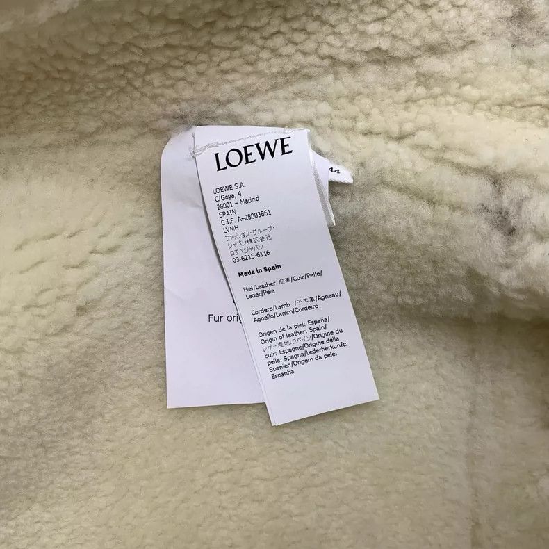 Loewe LOEWE A one-piece coat with fur Size M / US 6-8 / IT 42-44 - 4 Thumbnail