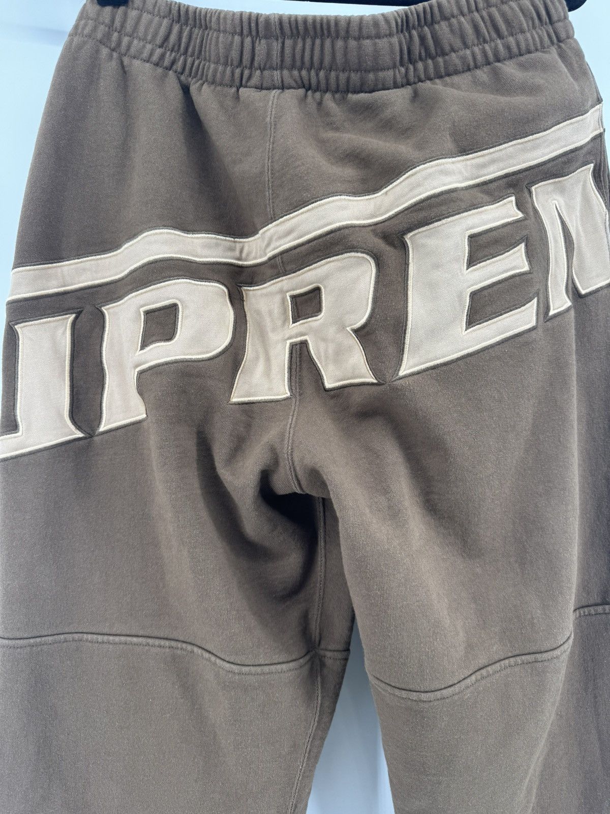 Supreme Supreme Wrapped Sweatpant Dusty Brown Size Small Size US 30 / EU 46 - 6 Thumbnail