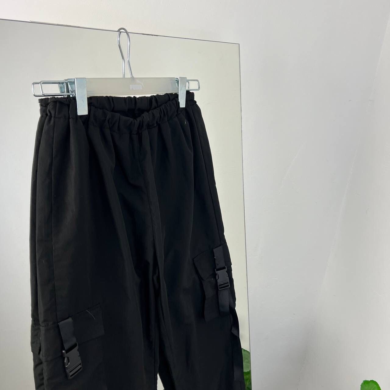 Japanese Brand Japanese Baggy Cargo Parachute Y2k Style Black Multi Pocket Size 30" / US 8 / IT 44 - 3 Thumbnail