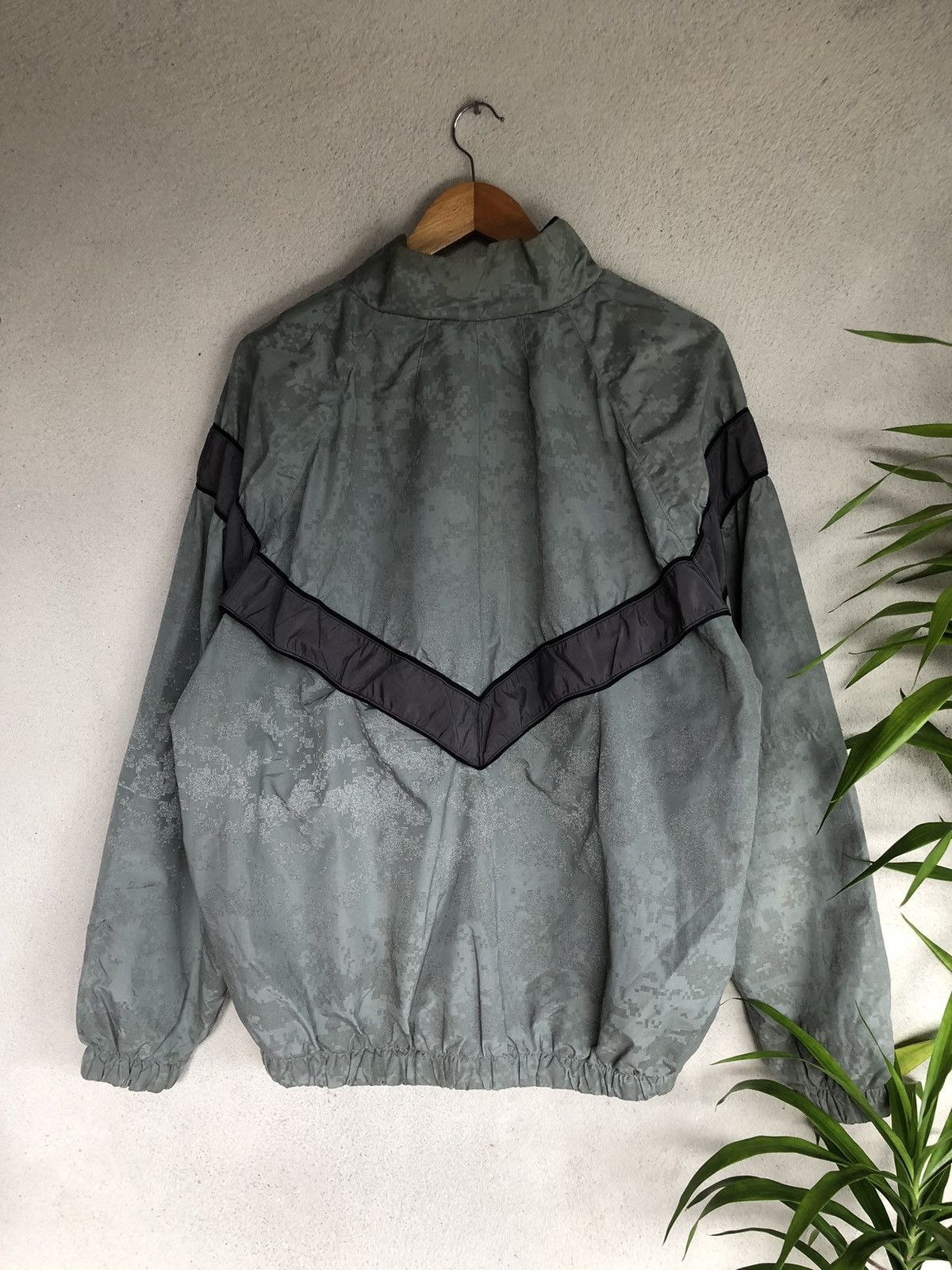 Vintage Crazy Vintage US ARMY Reflective Digital Camo Jacket Size US XXL / EU 58 / 5 - 9 Thumbnail