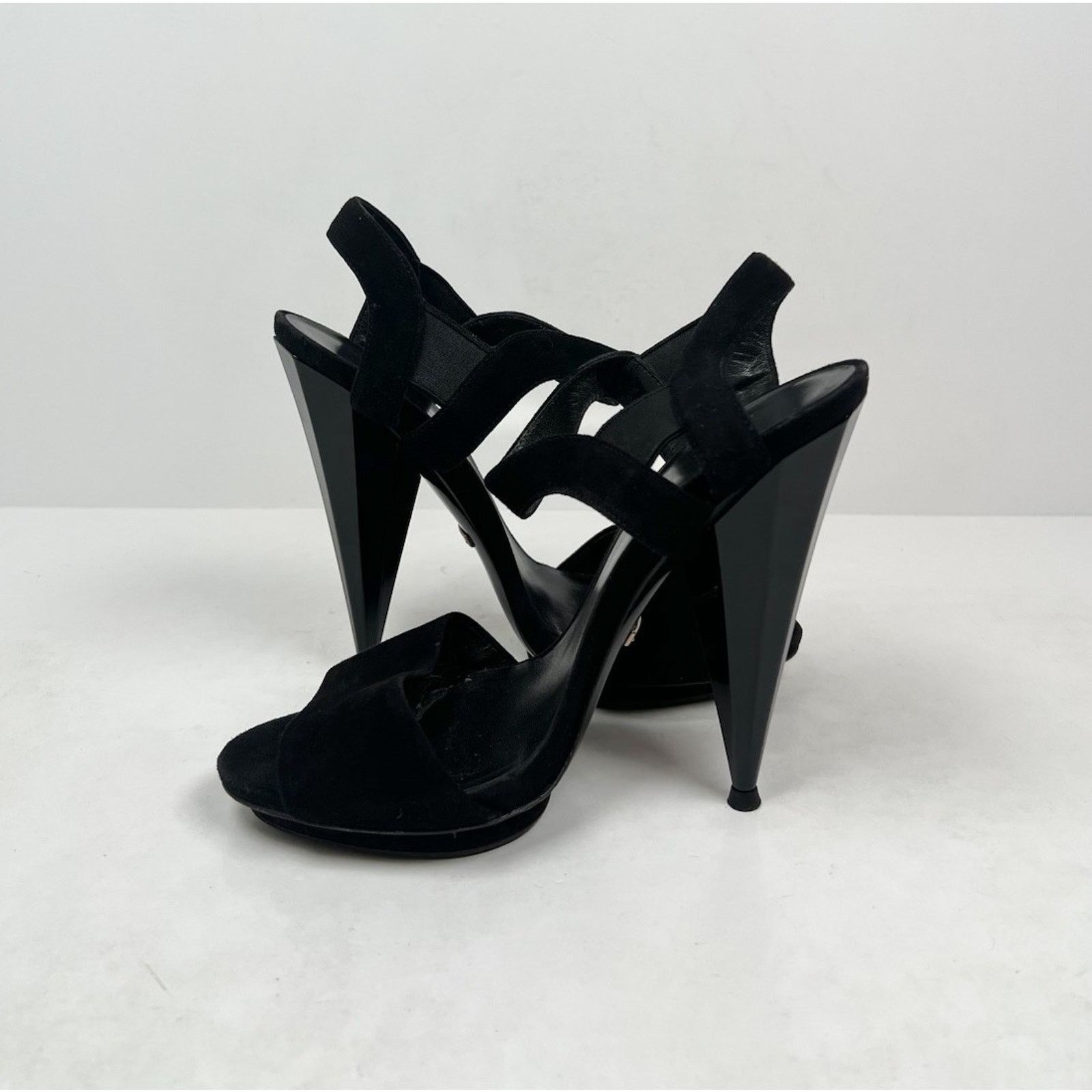 Gucci Size 6.5W - Gucci Black Suede Liberty Slingback Heels Size US 6.5 / IT 36.5 - 5 Thumbnail