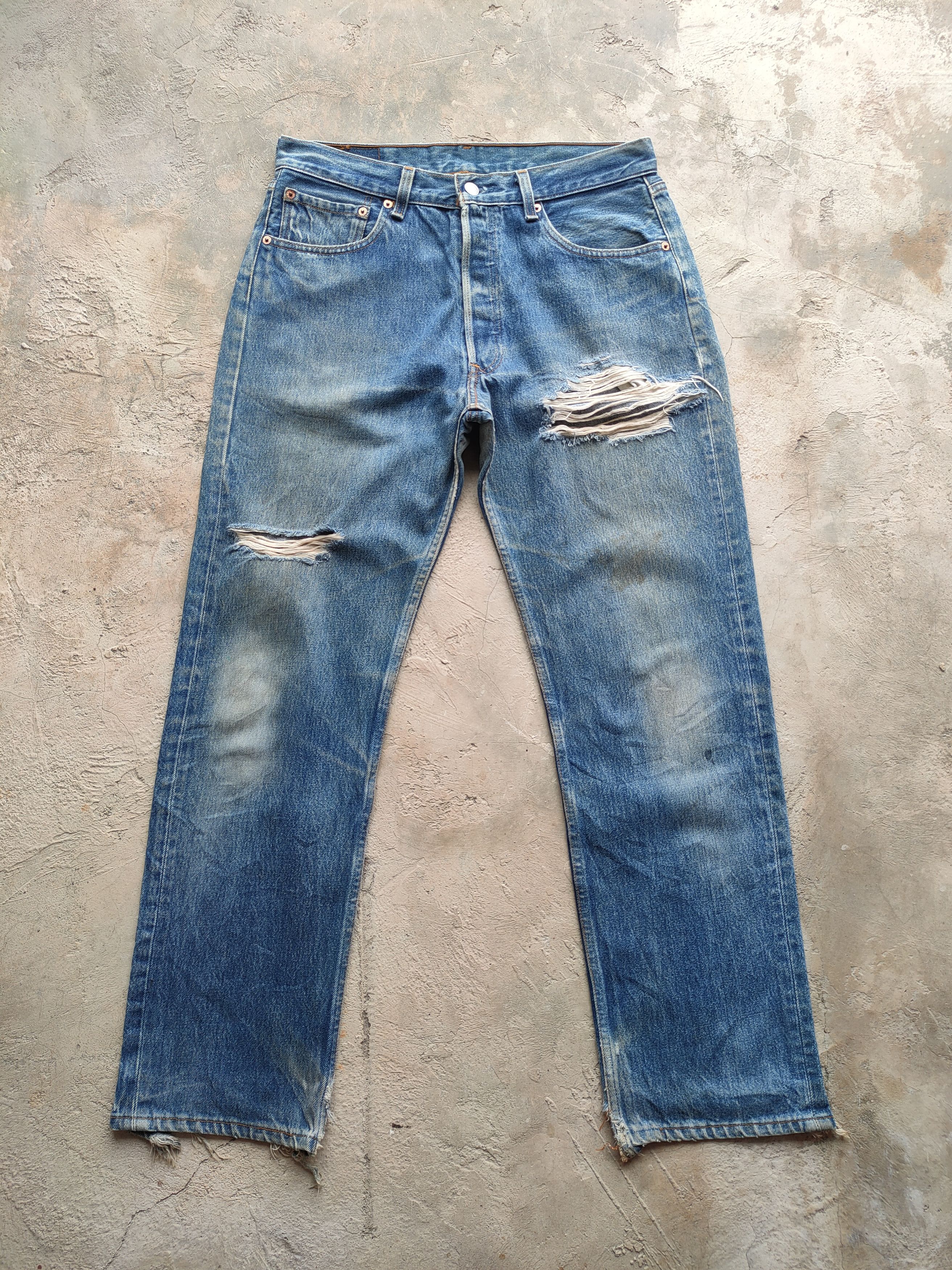 Levi's Vintage Clothing W32 VINTAGE LEVI'S 501 USA 95' FADED DISTRESSED JEANS PANTS Size US 32 / EU 48 - 2 Thumbnail