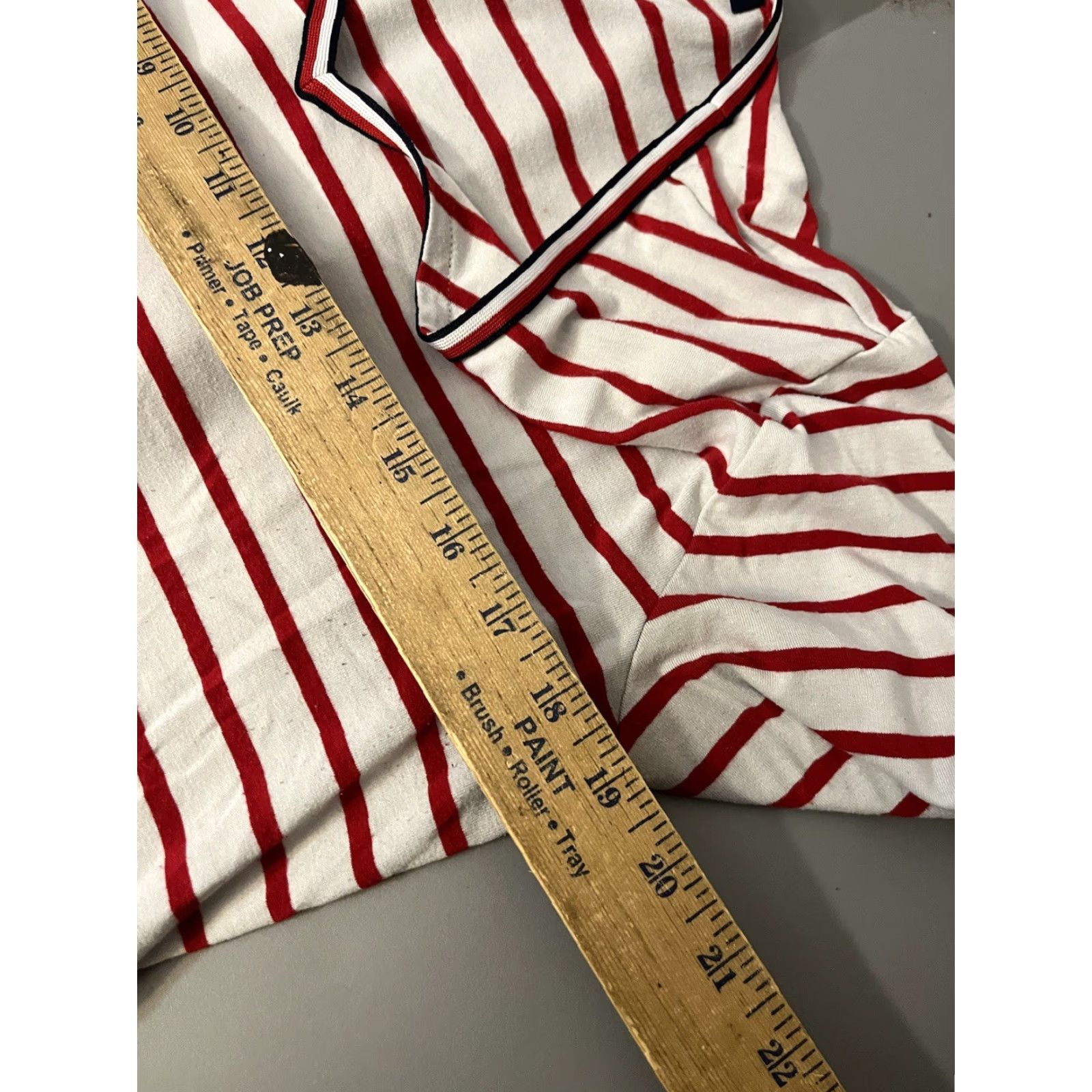 Tommy Hilfiger Womens Tommy Hilfiger V-neck T-shirt Size Medium White Red Striped Shirt Womens M White Red 90s, Vintage, Tommy Hilfiger, T-Shirt Size M / US 6-8 / IT 42-44 - 5 Thumbnail